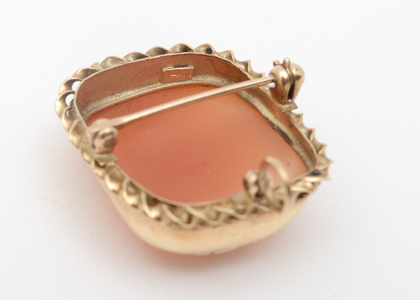 Vintage 14K Yellow Gold and Carved Shell Cameo Pendant Brooch