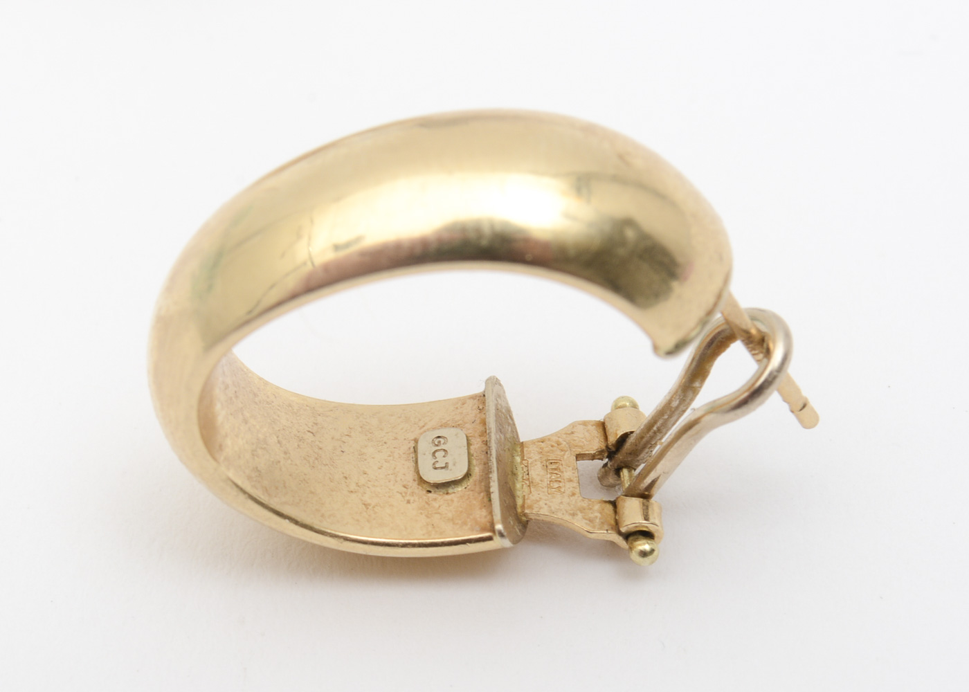 14K Yellow Gold Oval Hoop Earrings