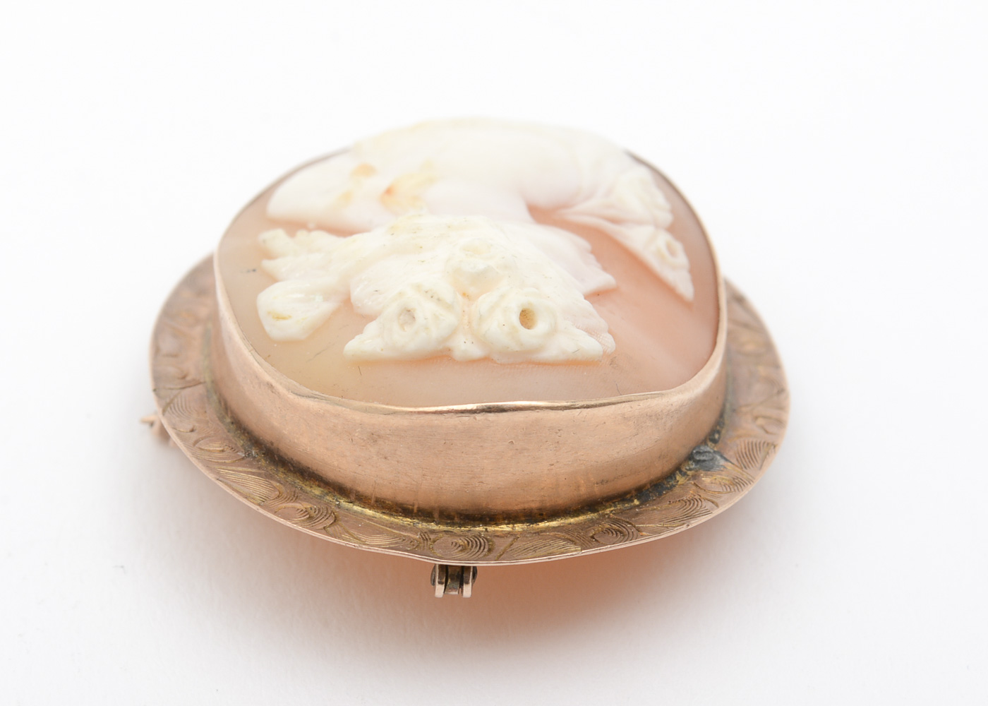 Vintage 10K Yellow Gold and Carved Shell Cameo Pendant Brooch