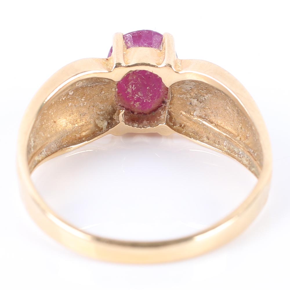 14K Yellow Gold 1.50 CTS Ruby Ring