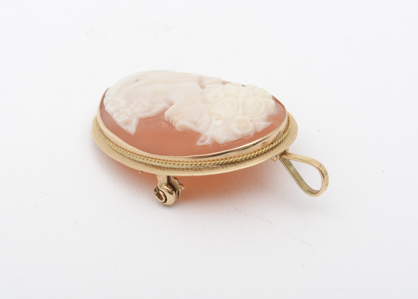Vintage 14K Yellow Gold and Carved Shell Cameo Pendant Brooch
