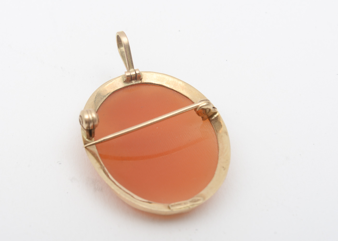 Vintage 14K Yellow Gold and Carved Shell Cameo Pendant Brooch