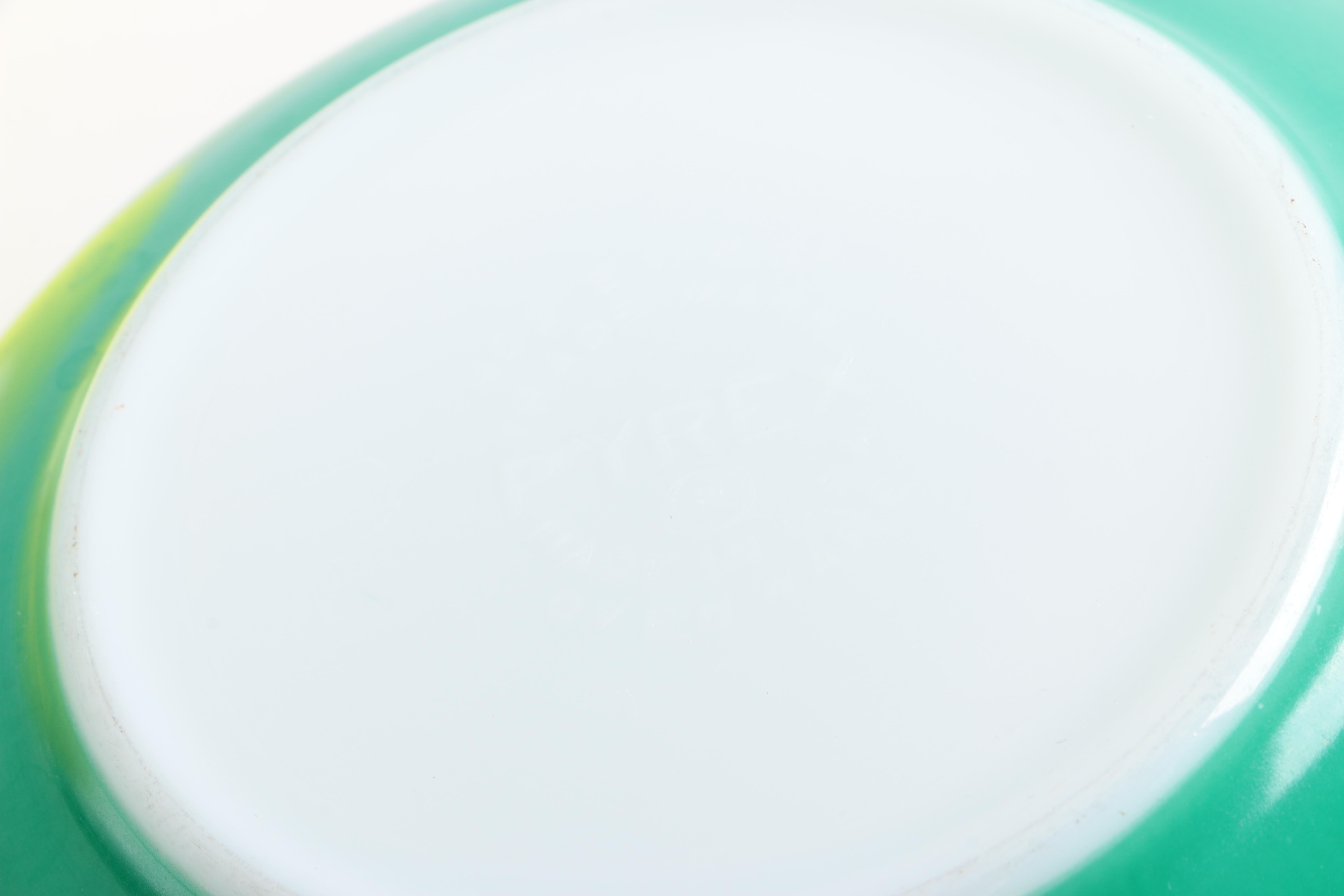 Mid-Century Pyrex Mixing Bowl Set and Pyrex Refrigerator Set