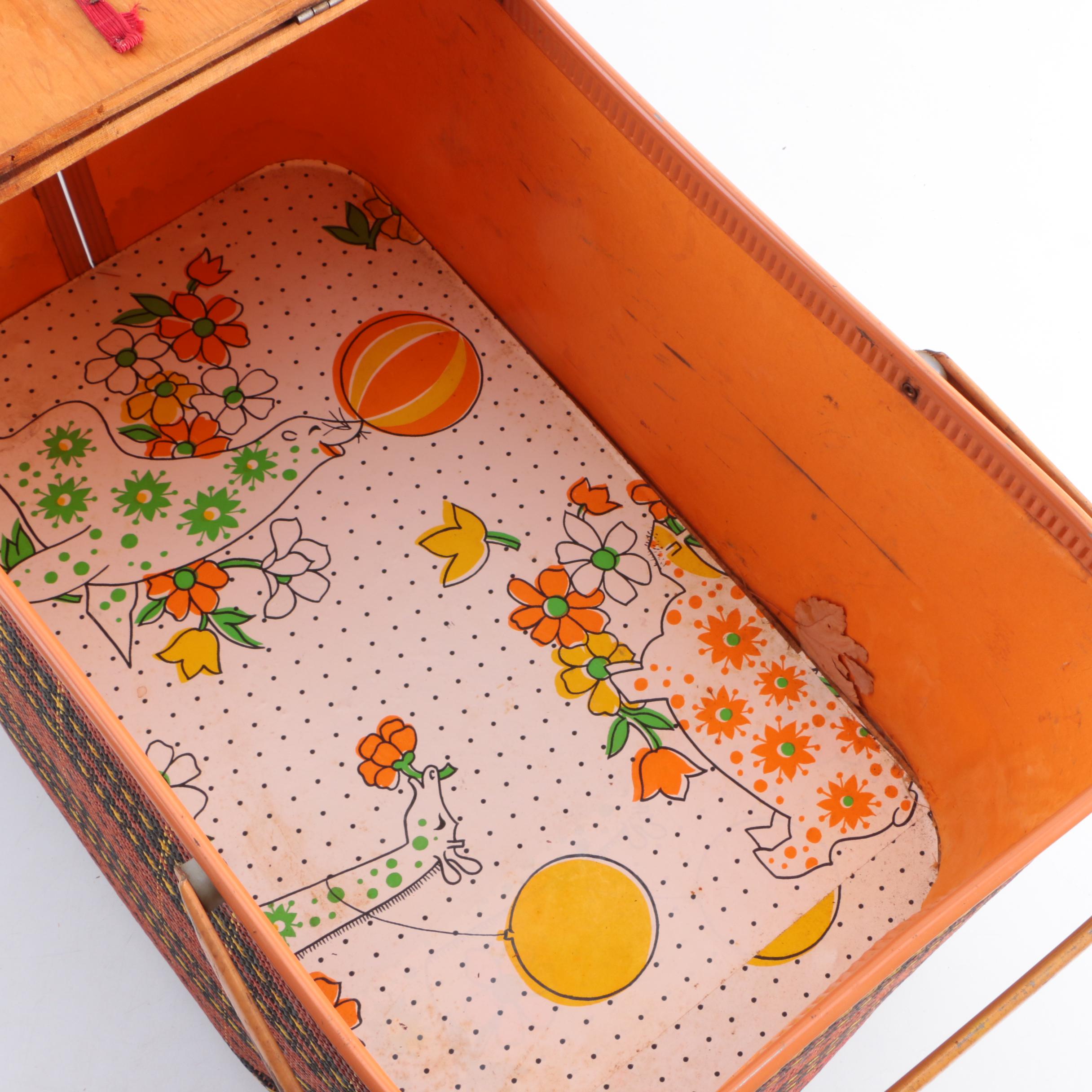 Vintage Redmon Picnic Basket