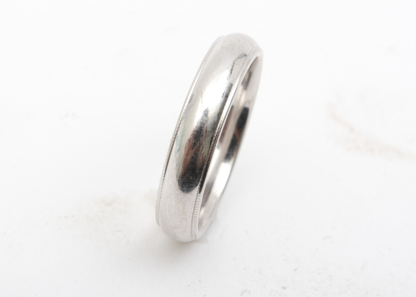 Men's 14K White Gold Wedding Band