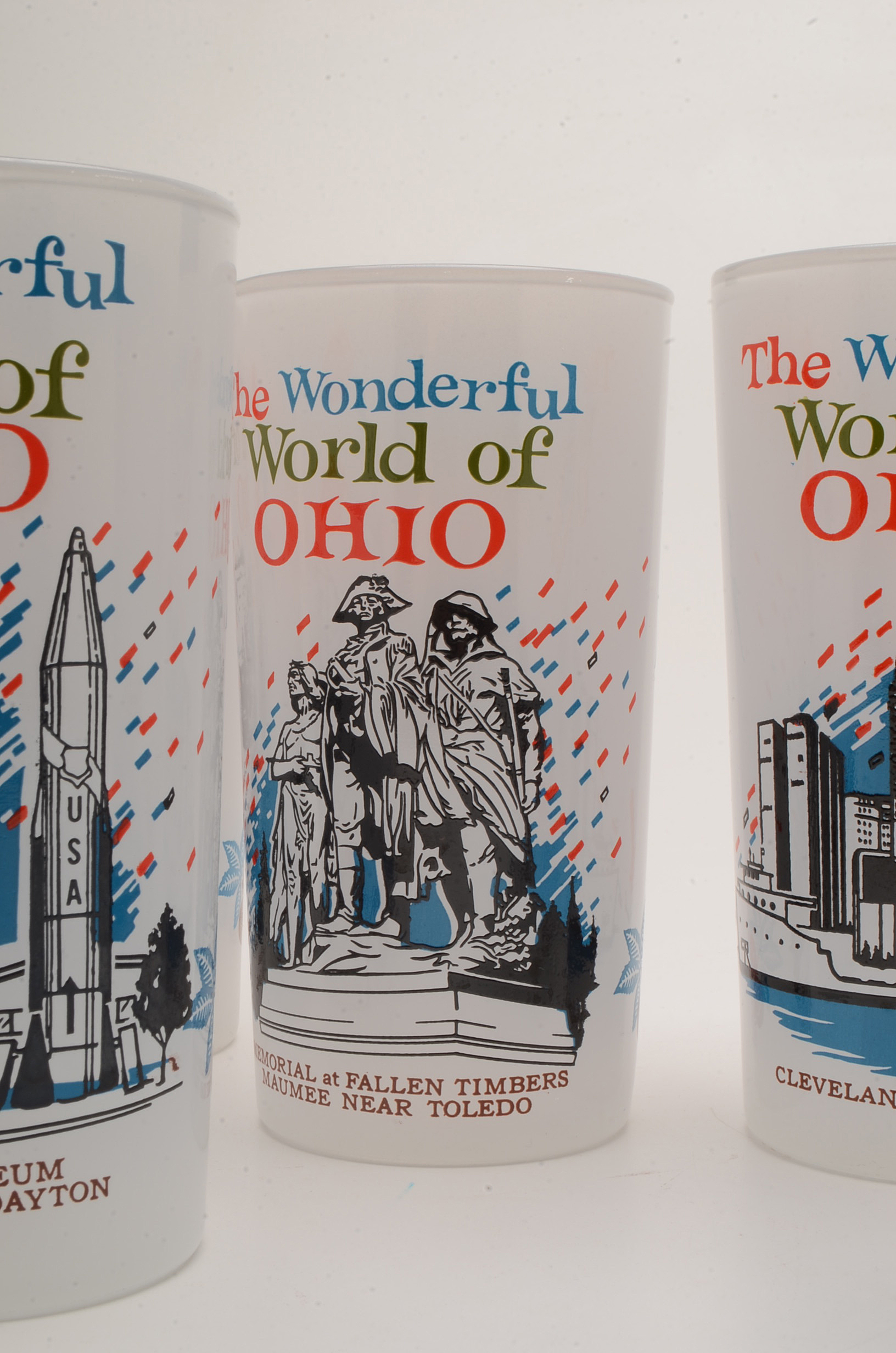 Vintage 1960s "Wonderful World of Ohio" Glasses and Serving Tray