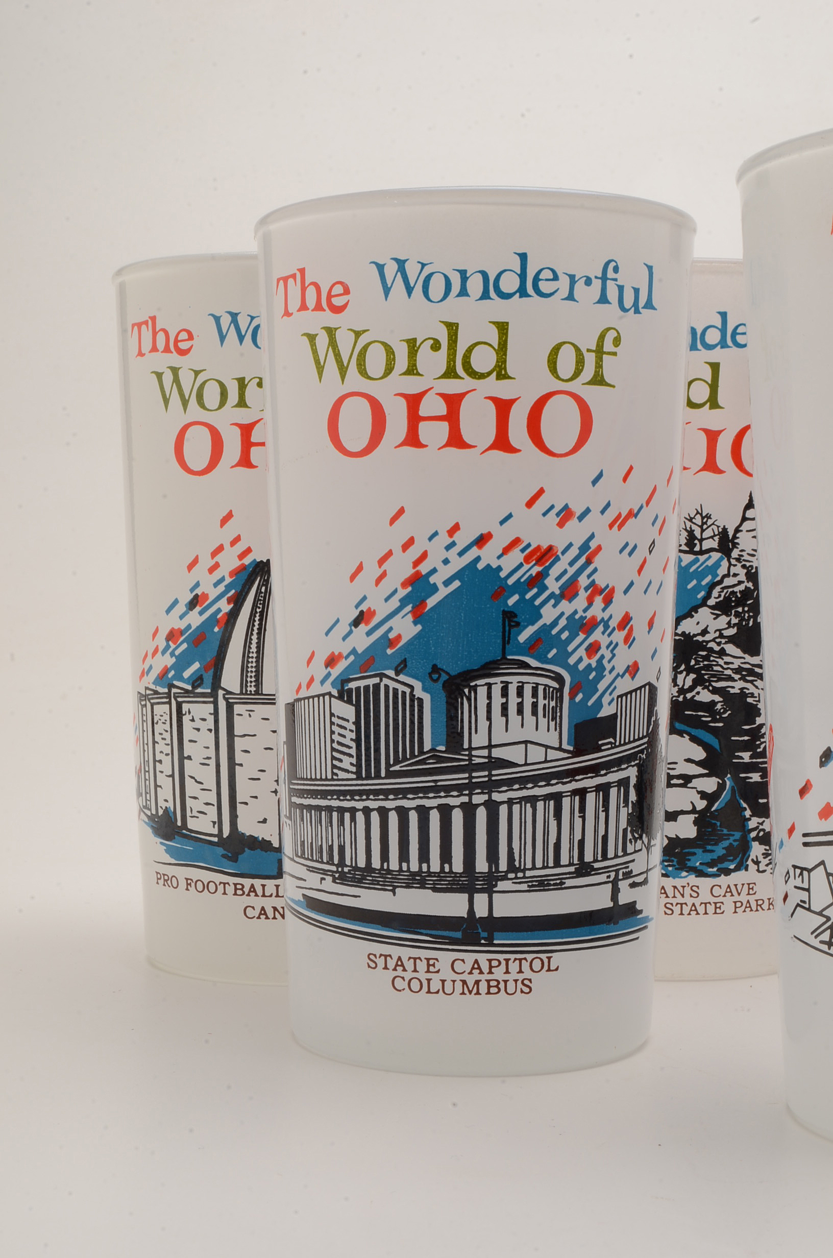 Vintage 1960s "Wonderful World of Ohio" Glasses and Serving Tray