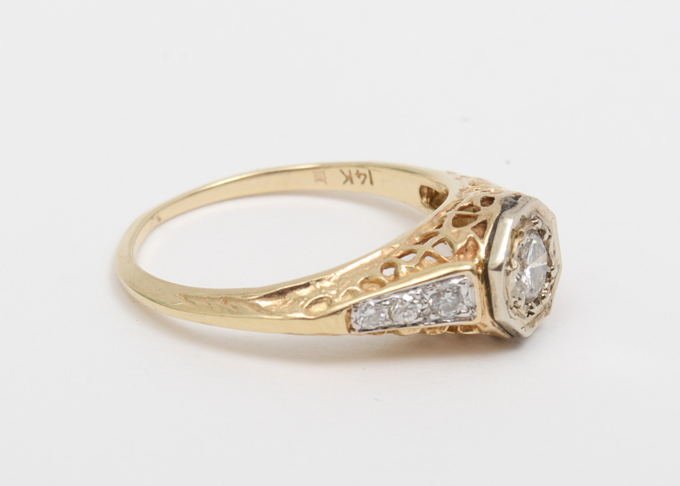 Vintage 14K Yellow Gold and Diamond Engagement Ring