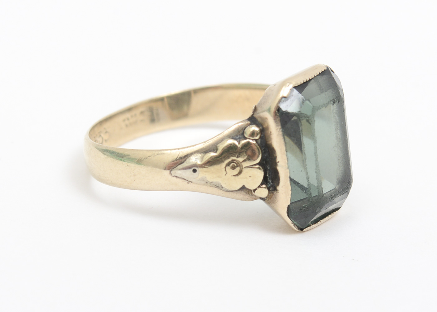 Antique 9K Yellow Gold and Green Glass Solitaire Ring