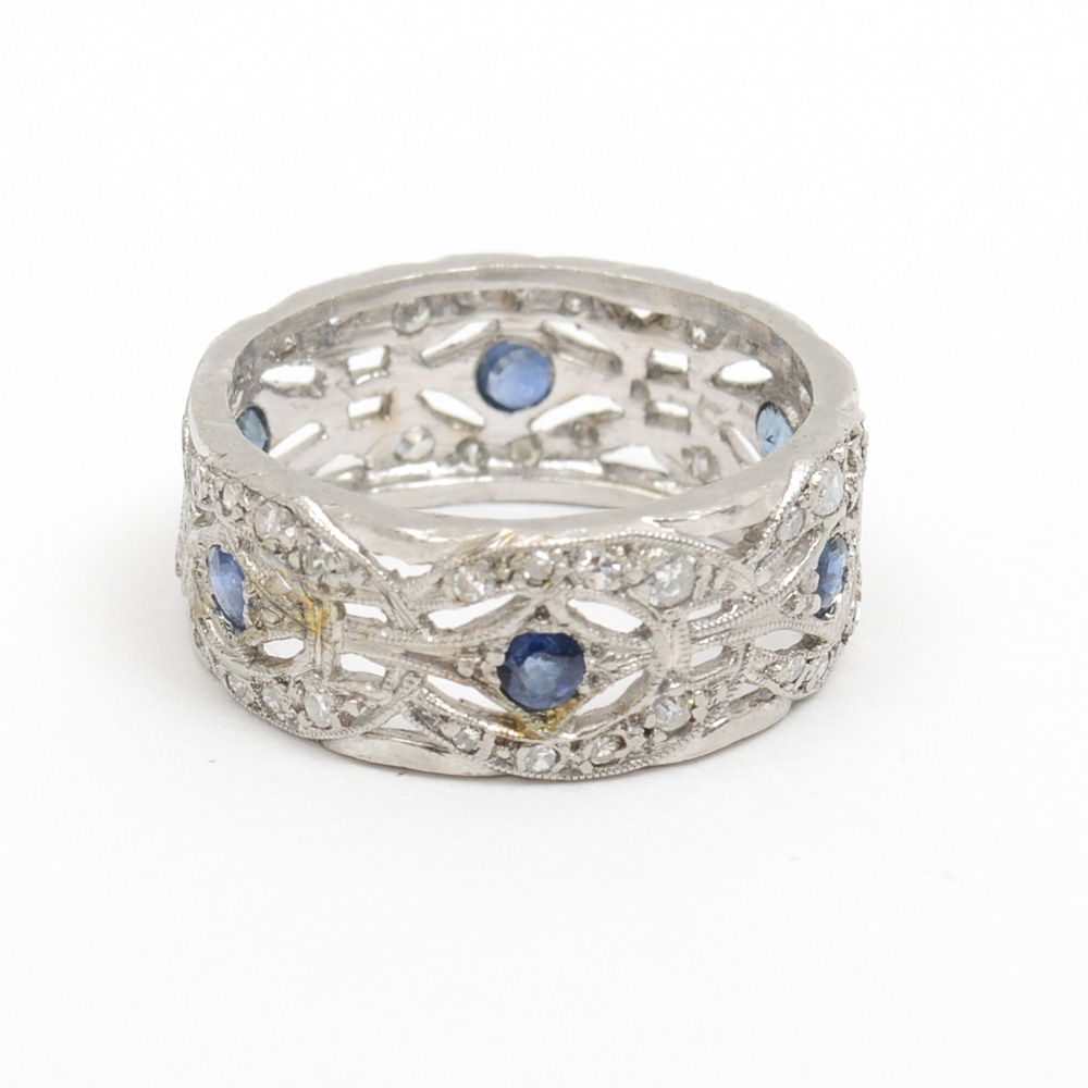 Platinum, 1.00 CTW Diamond and Sapphire Milgrain Barrel Ring