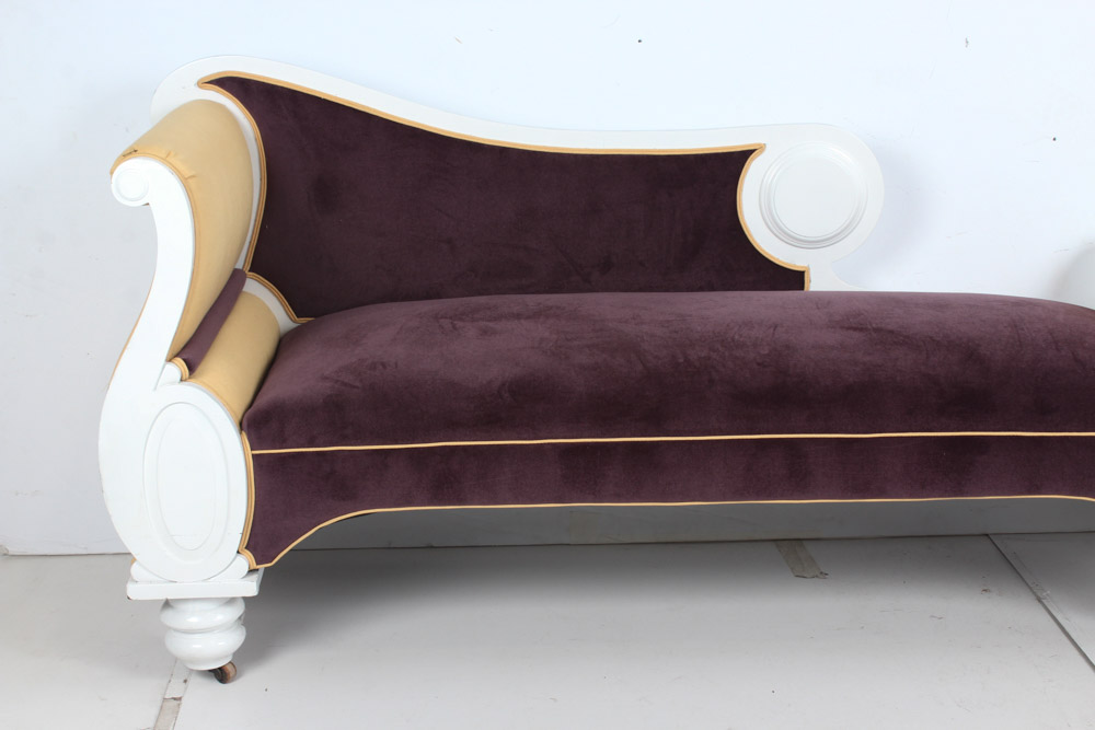 Upholstered Fainting Couch