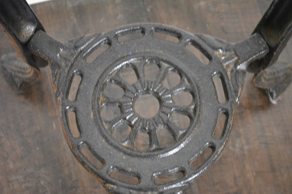 Early 20th Century English Cast Iron Pub Table