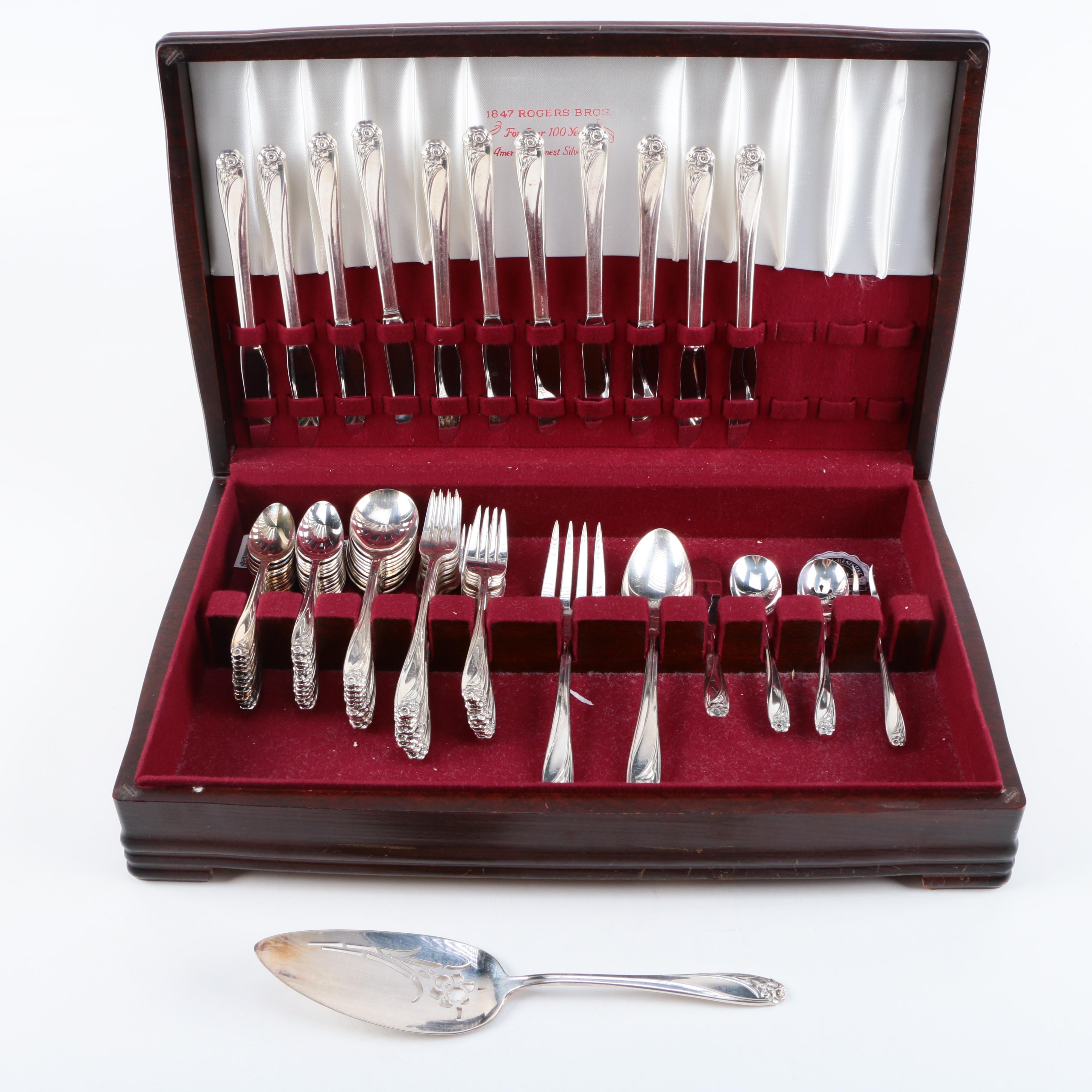 1847 Rogers Bros. "Daffodil" Silver Plate Flatware Set