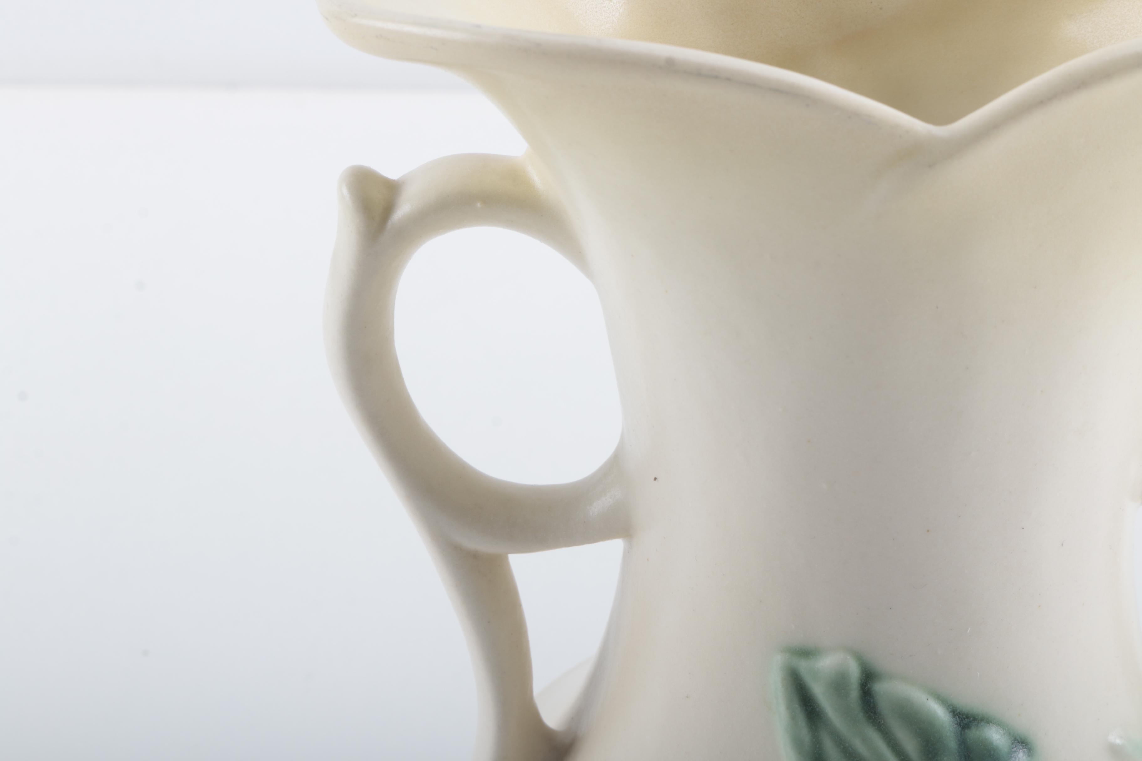 1950's Hull "Magnolia" Flower Vase