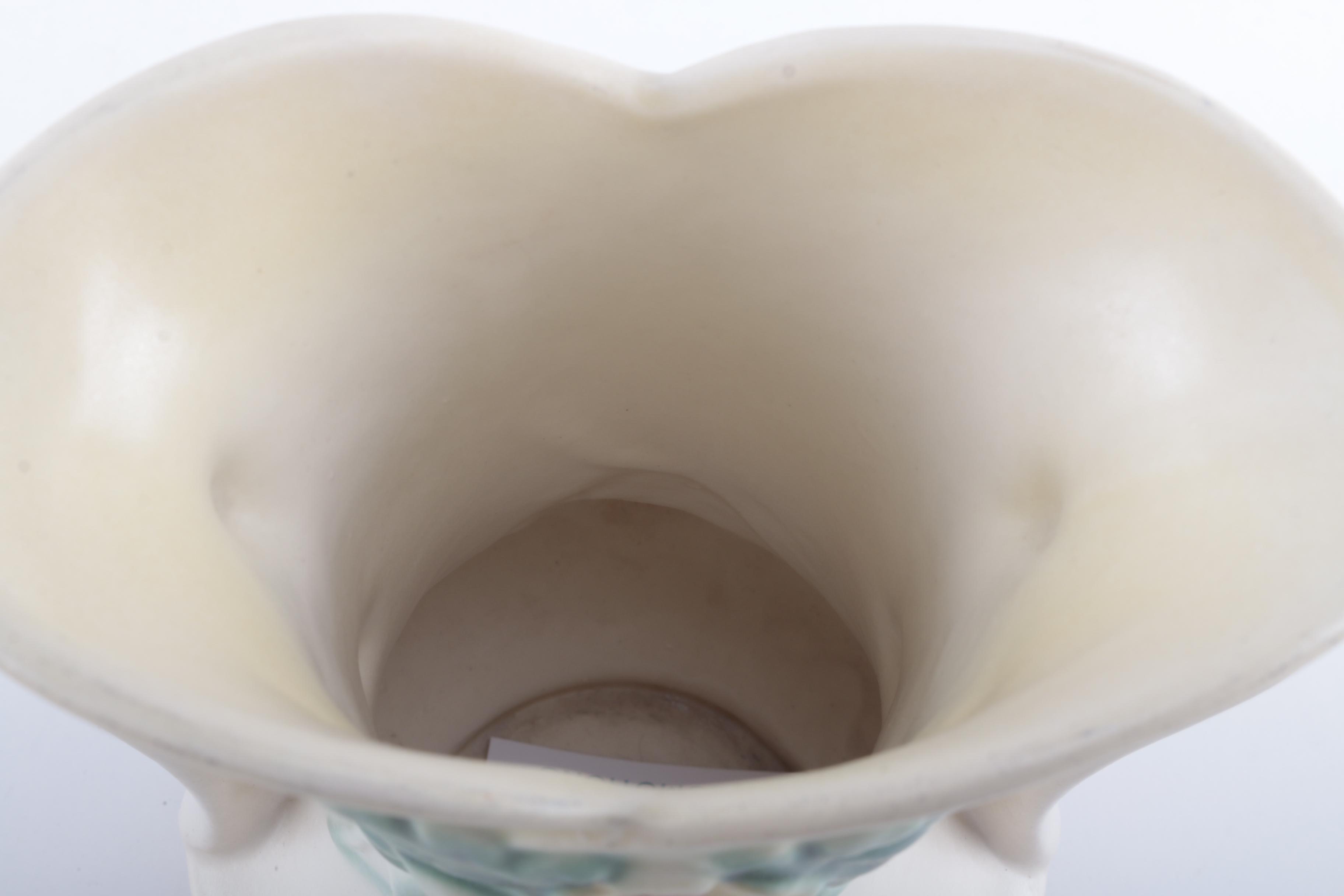 1950's Hull "Magnolia" Flower Vase