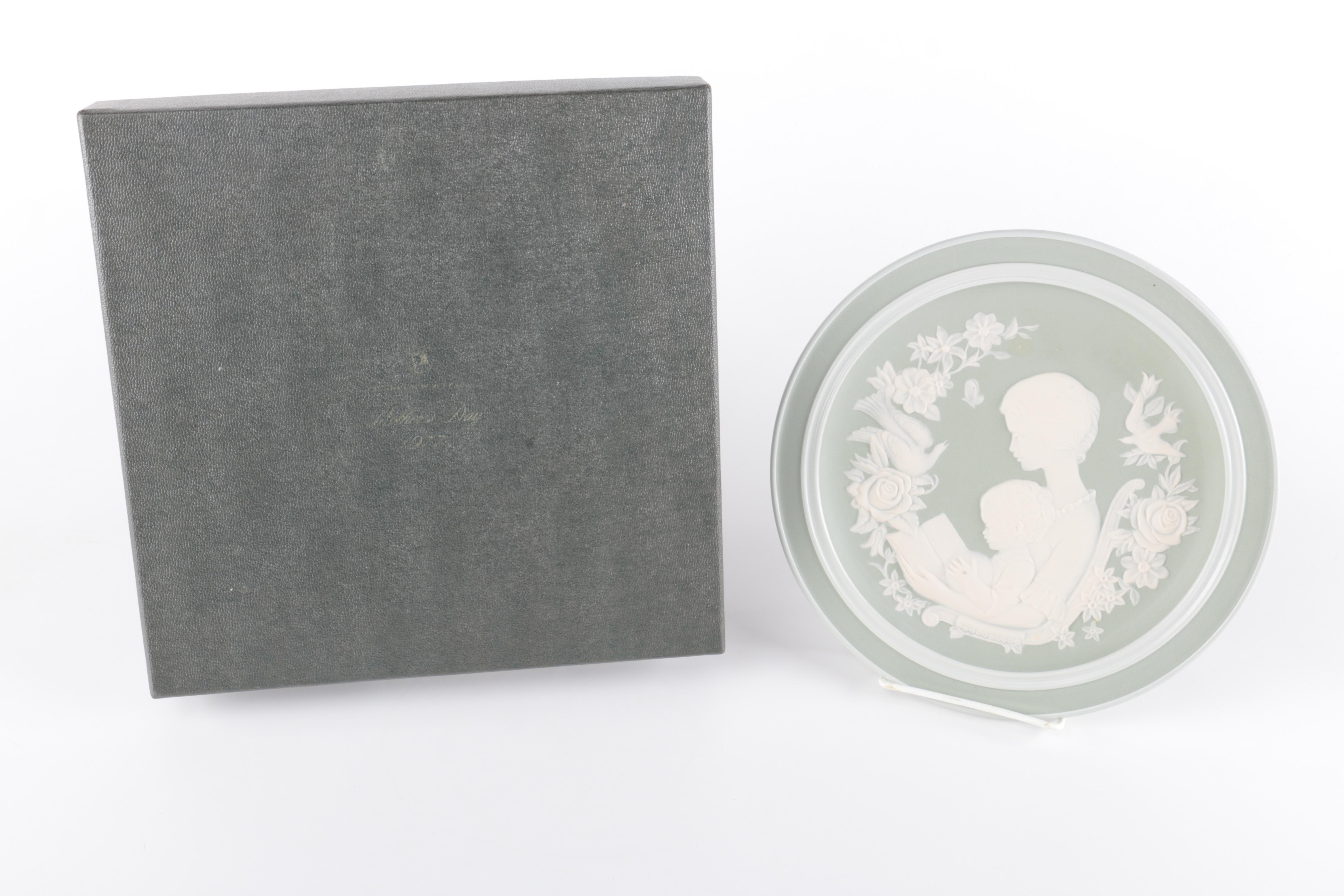 Franklin Mint 1977 "Mother's Day" Plate