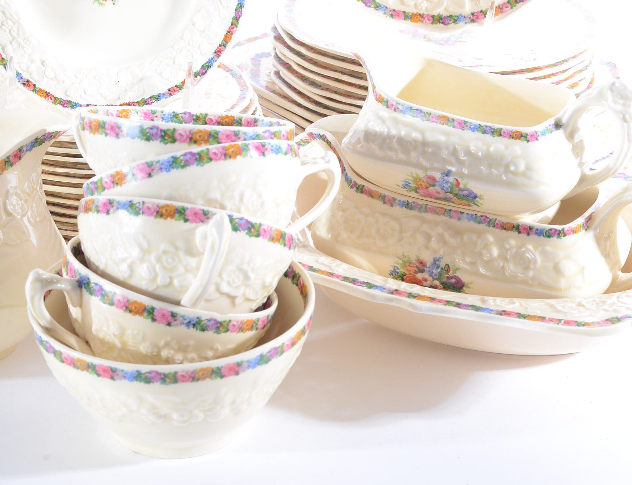 English Crown Ducal "Gainsborough" Pattern China Service