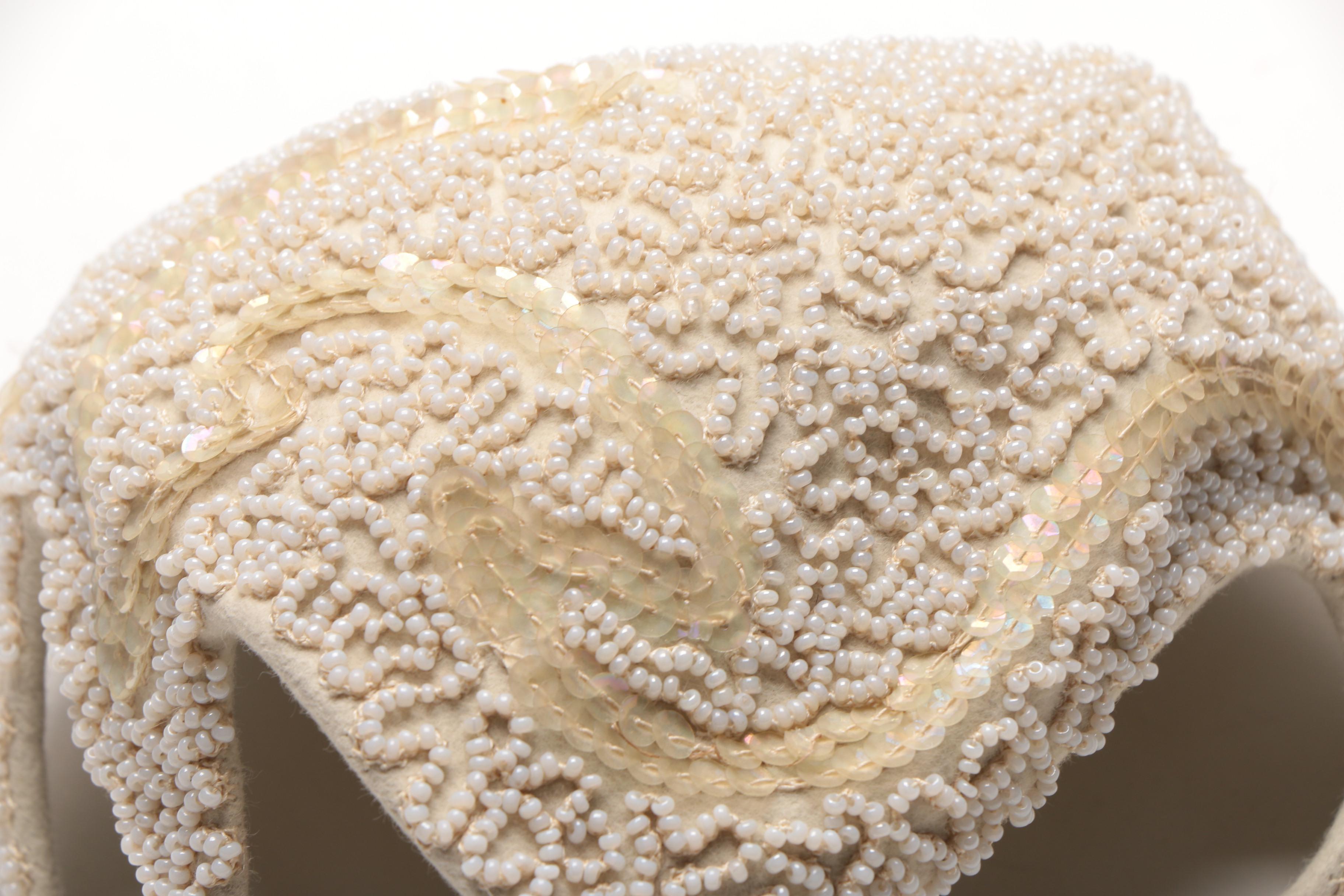 Women's Vintage Hats and Headpieces