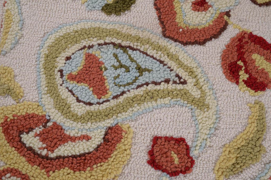 Bright Hooked Paisley Cotton Accent Rug