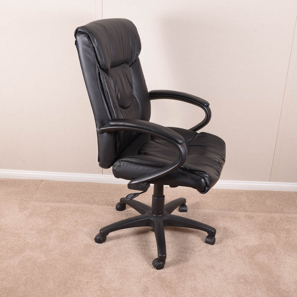 Black Leather Executive Desk Chair