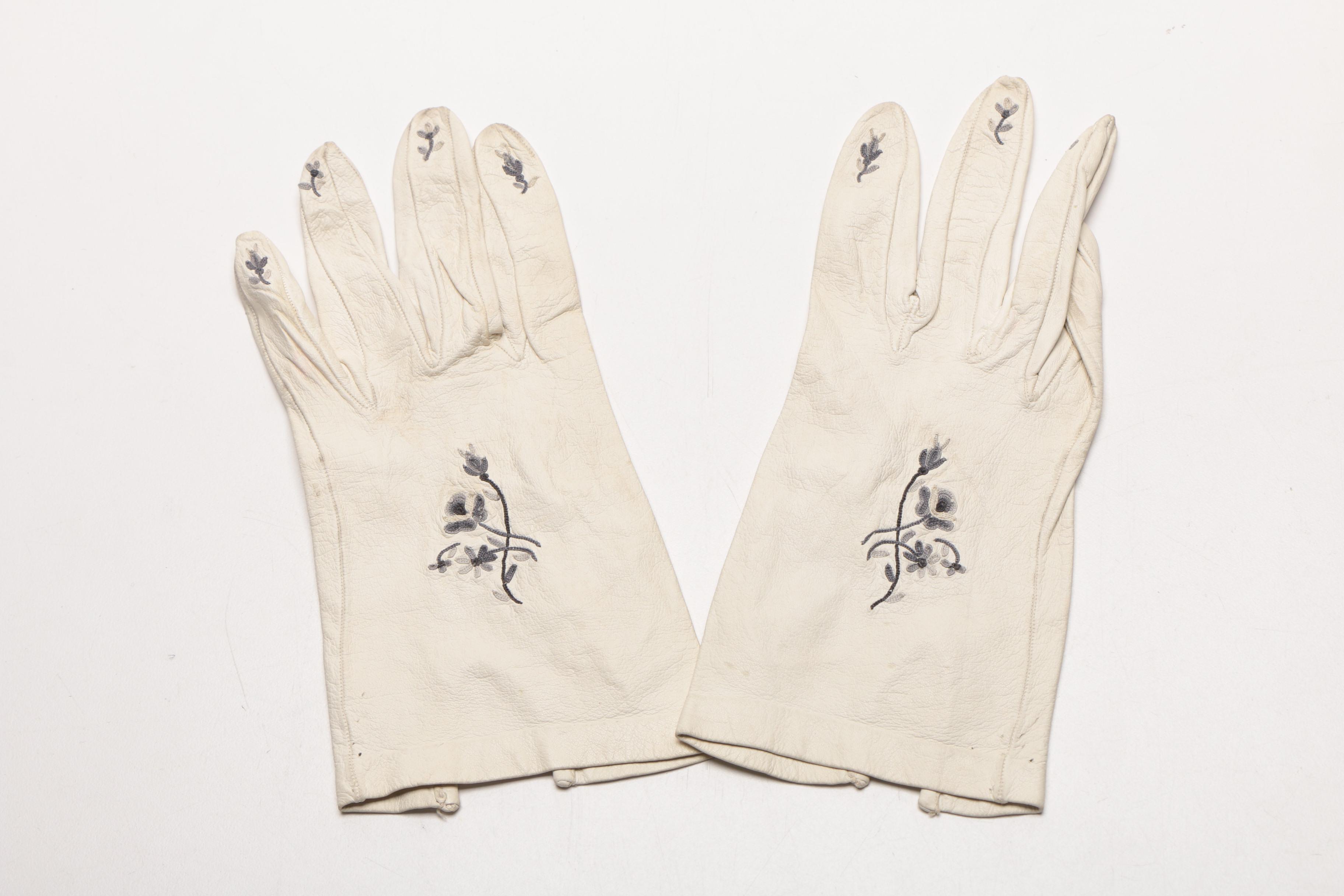 Assorted Women's Leather and Cotton Gloves