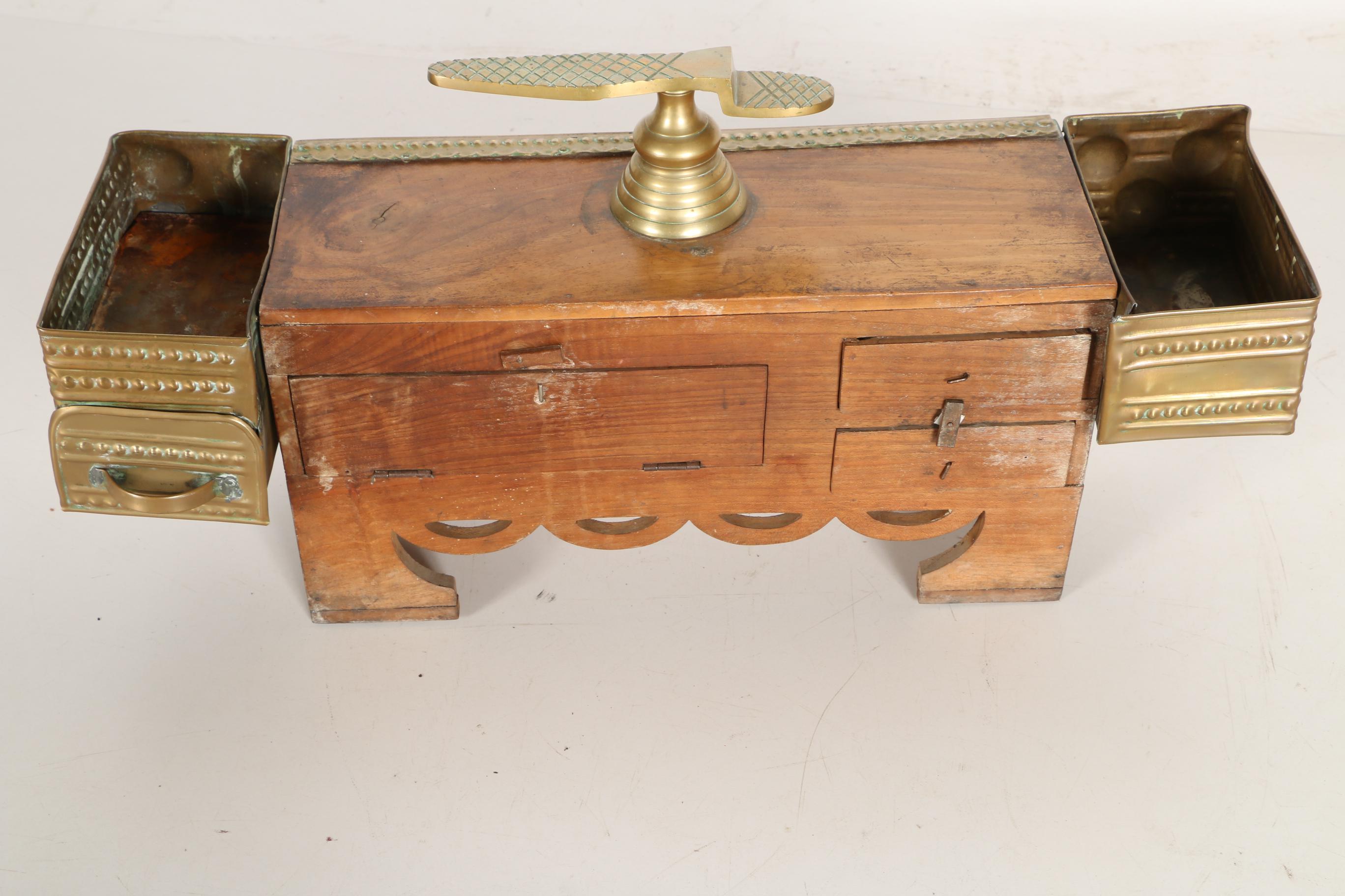 Portable Wooden Shoe Shine Stand