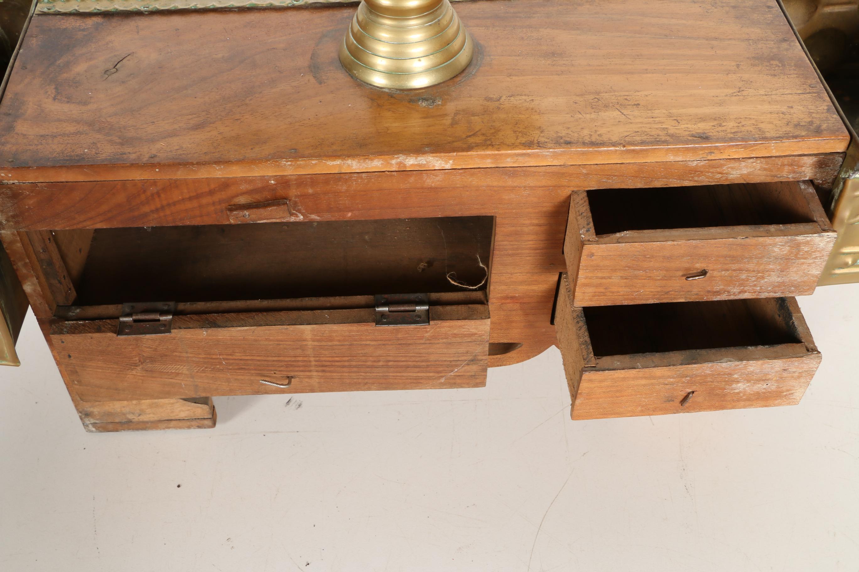 Portable Wooden Shoe Shine Stand