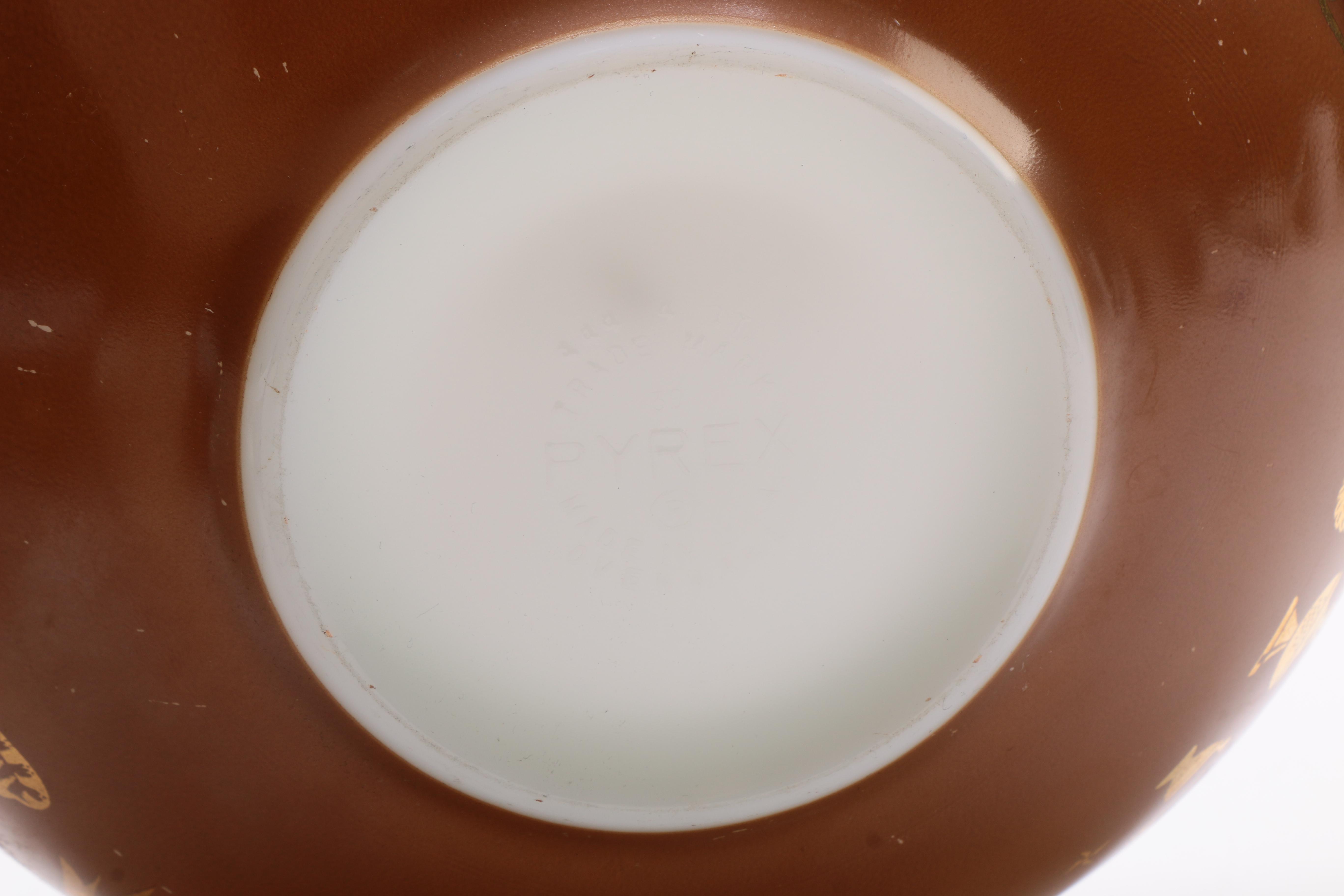 Circa 1950s Pyrex "Early American" Nesting Bowls