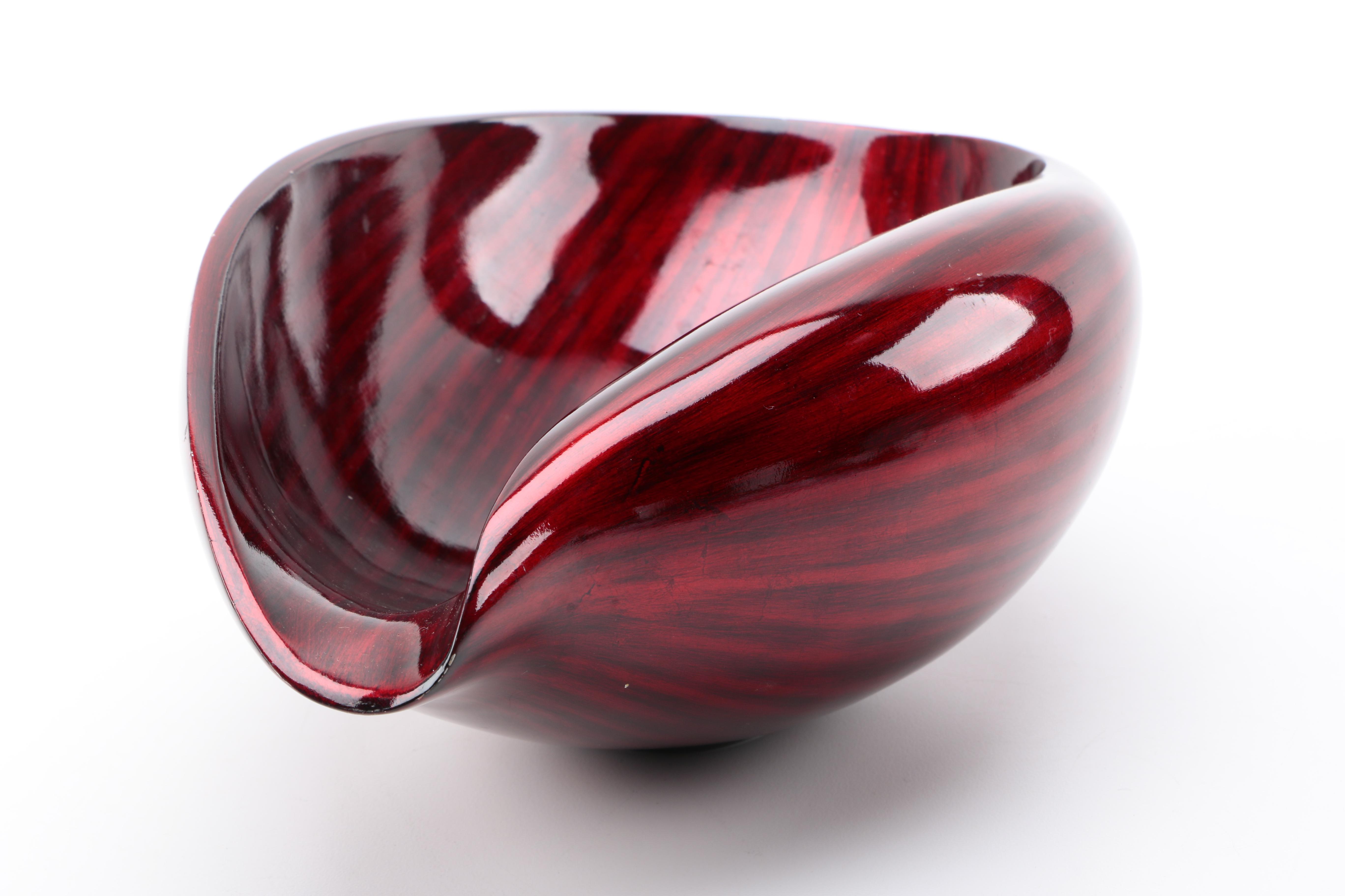 LP Design Red Lacquered Bowl