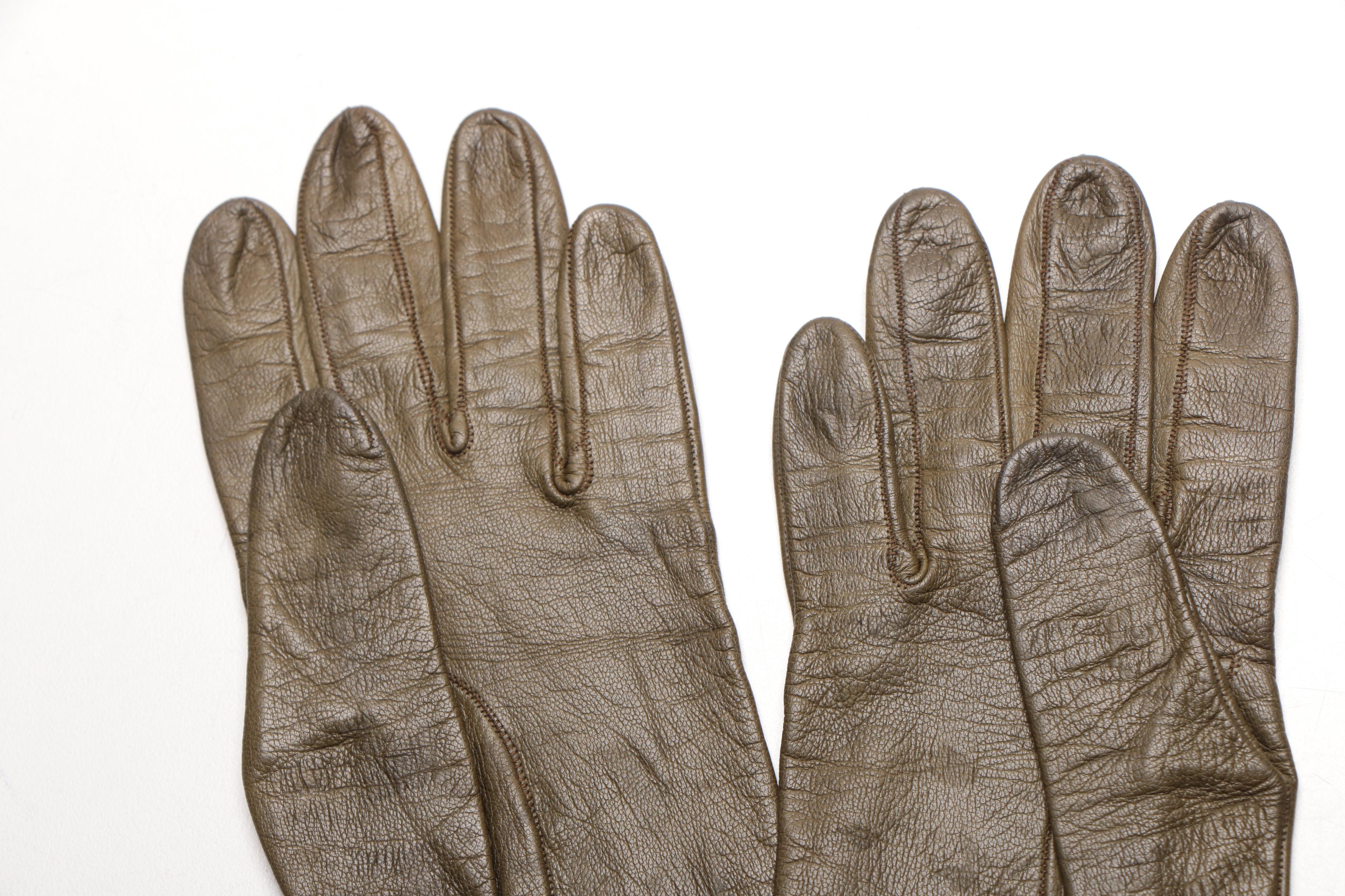 Collection of Leather Gloves With Silk and Cashmere