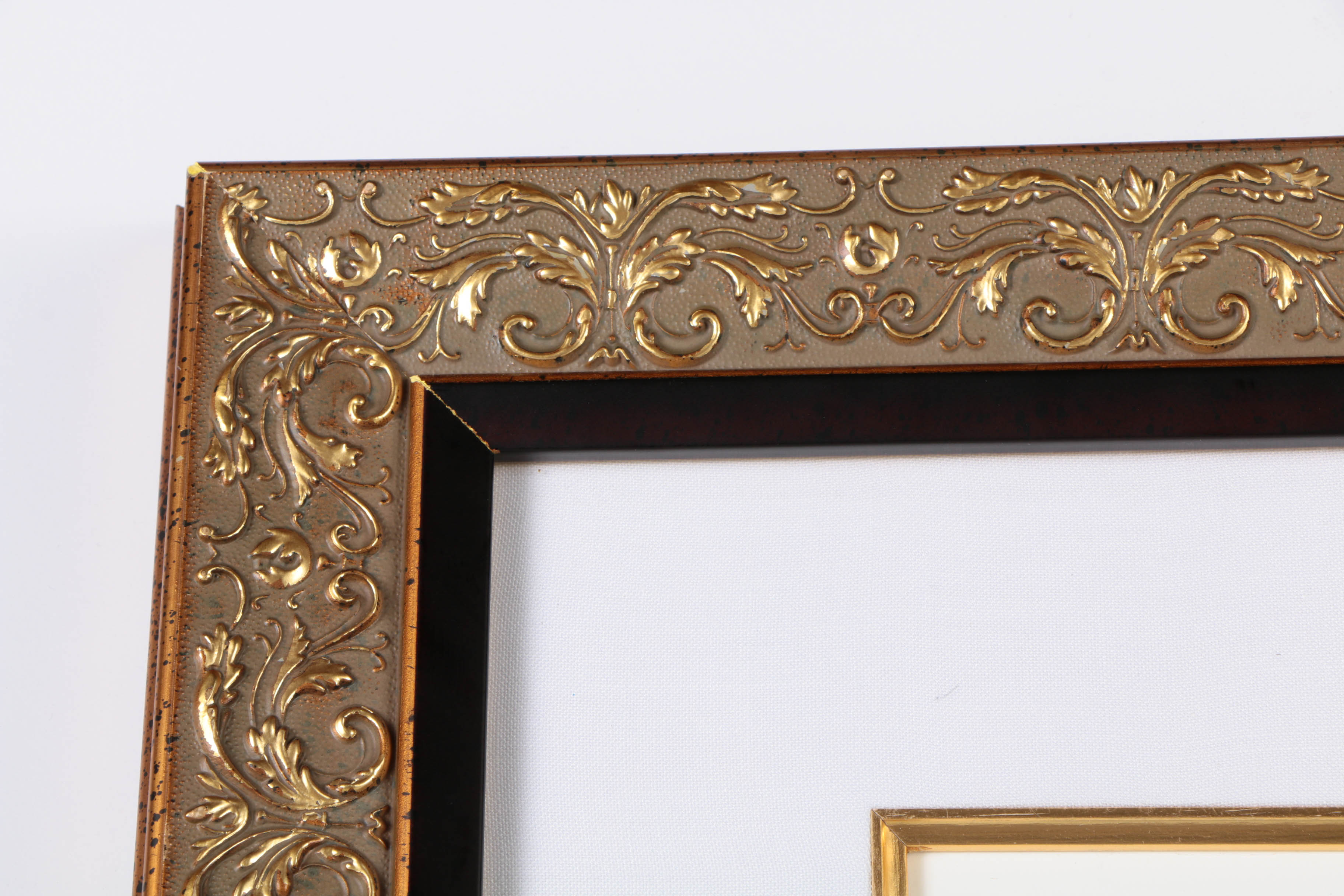 Nicola Simbari Limited Edition Serigraph on Paper "El Parasol"