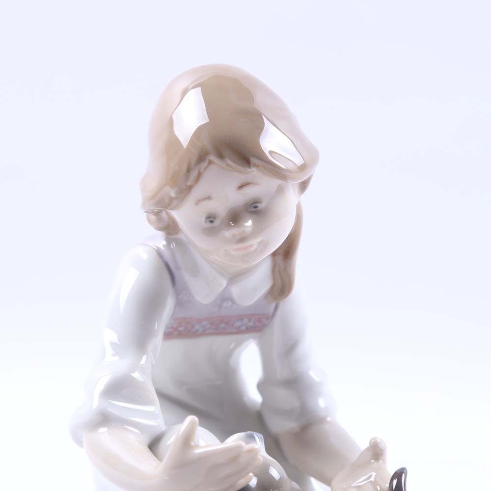 Lladro "Joy in a Basket" Figurine