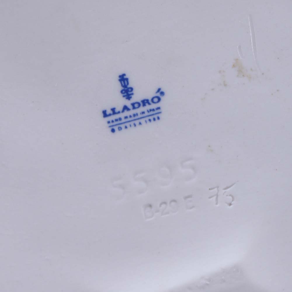 Lladro "Joy in a Basket" Figurine