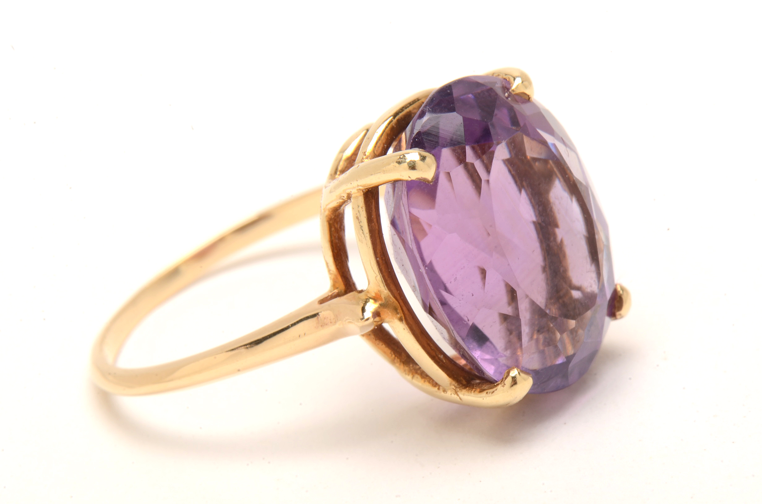 14K Yellow Gold Amethyst Ring