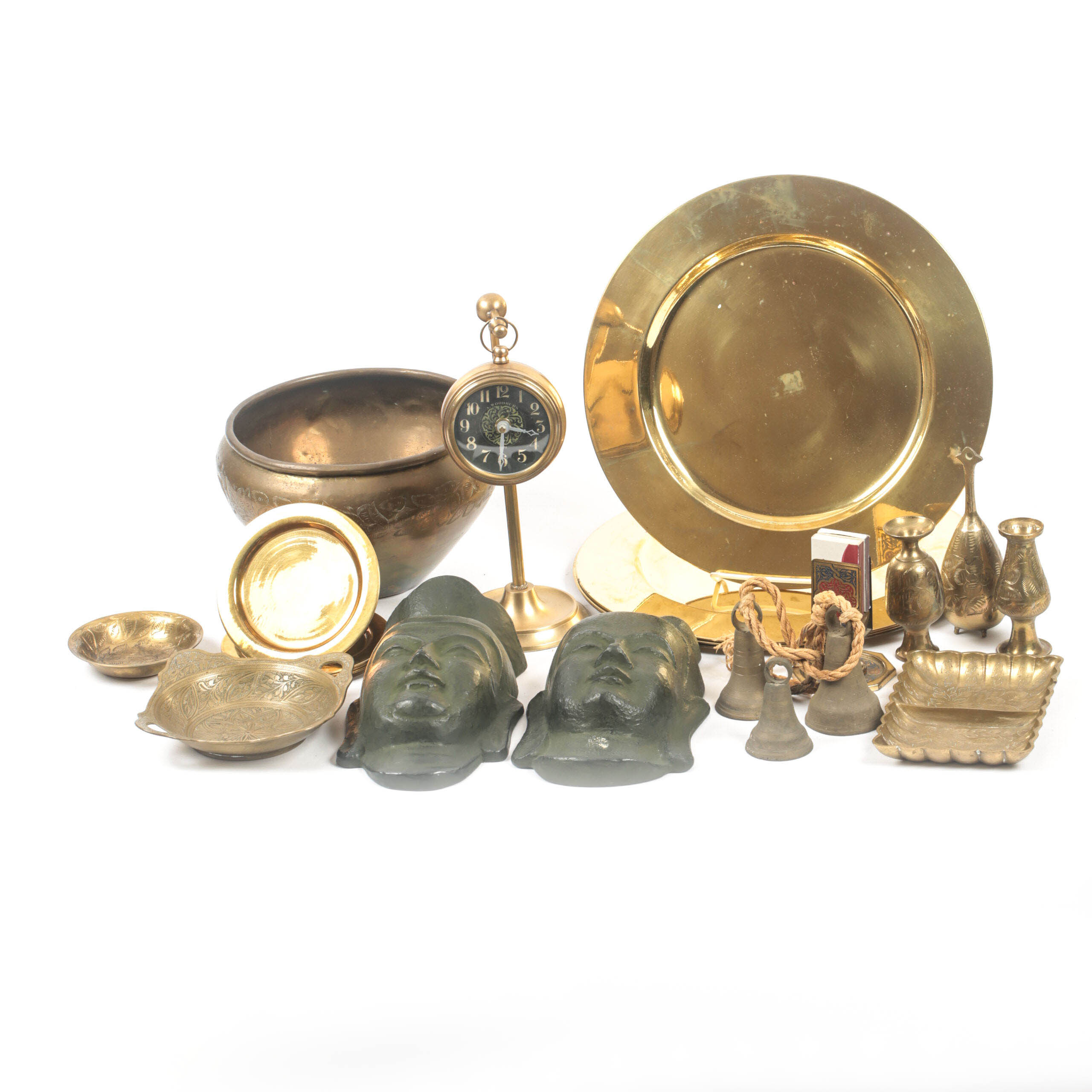 Brass Décor Featuring Indian Sarna Brass