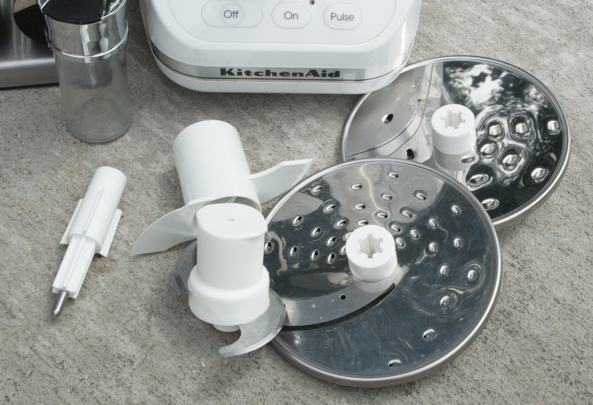 Small Kitchen Appliances featuring KitchenAid