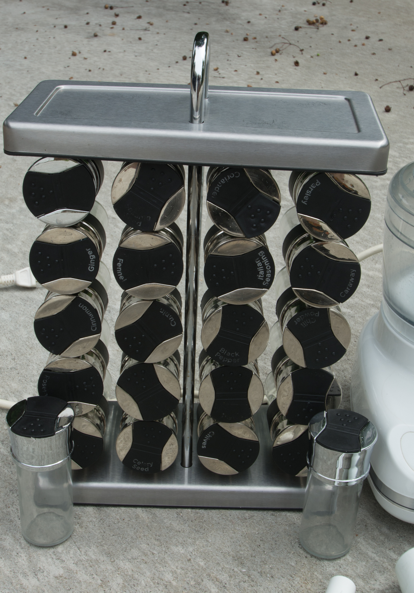 Small Kitchen Appliances featuring KitchenAid