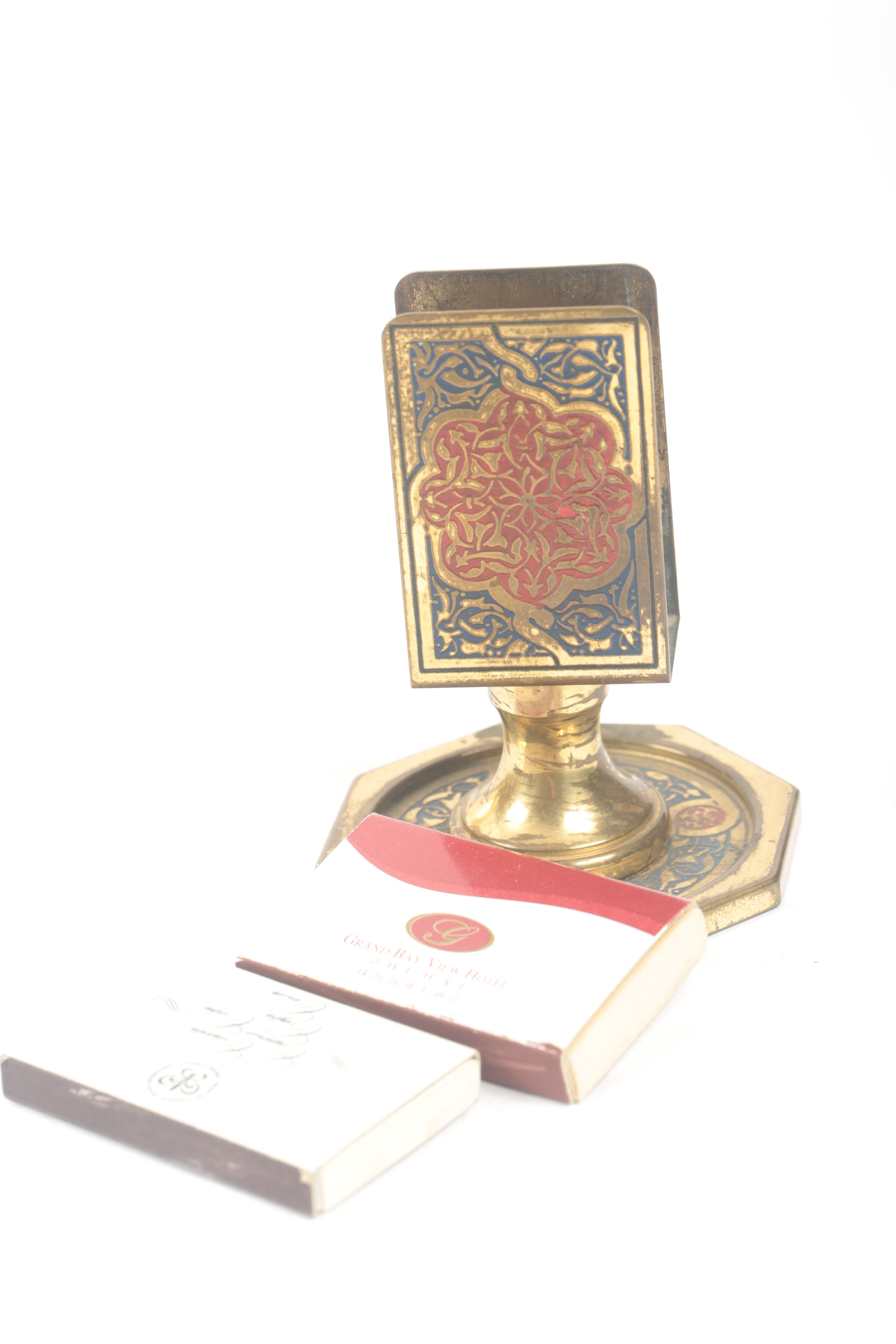 Brass Décor Featuring Indian Sarna Brass