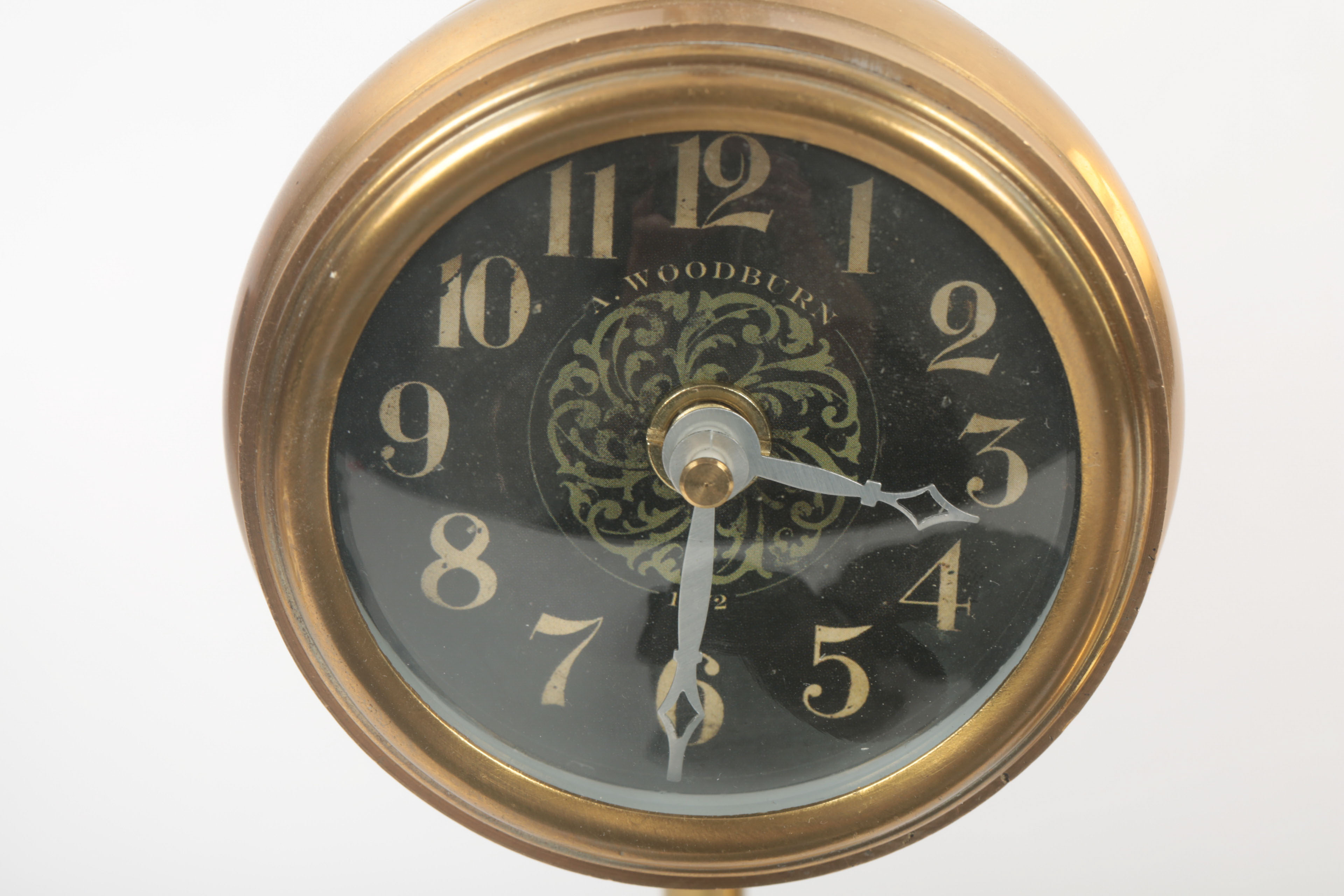 Brass Décor Featuring Indian Sarna Brass