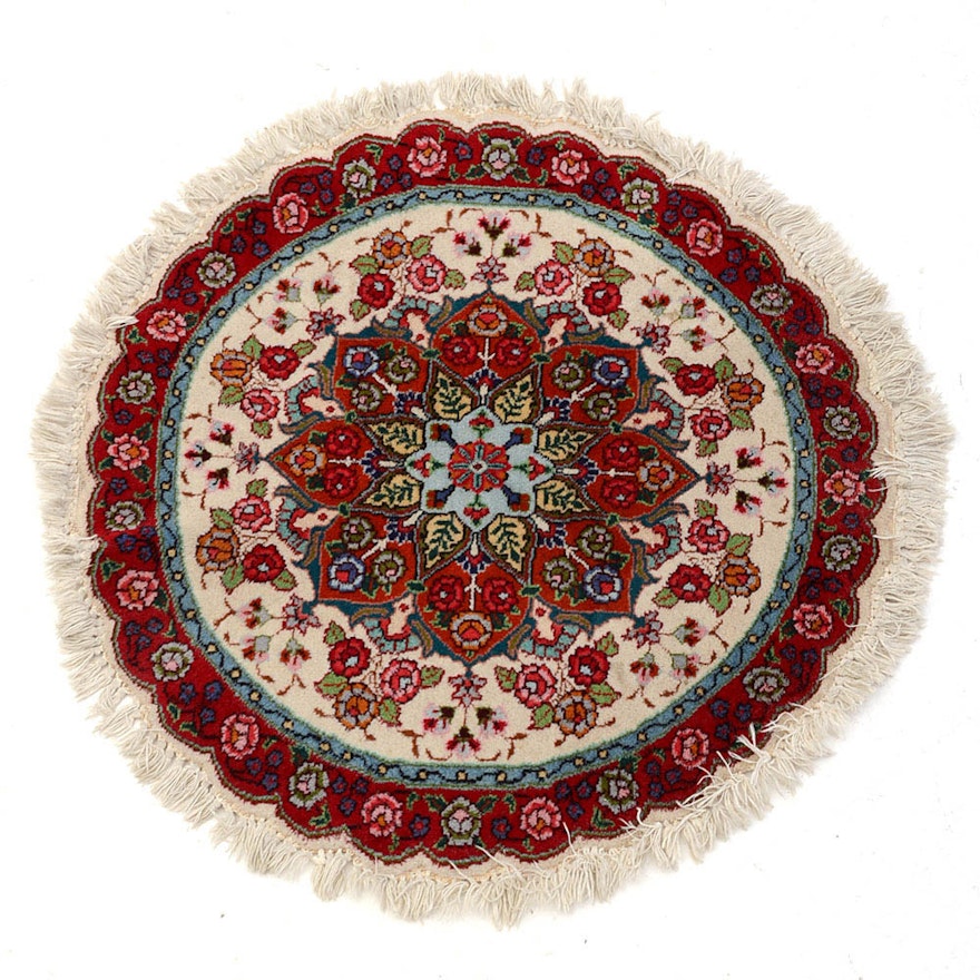 Hand-Knotted Indo-Tabriz Wool Round Accent Rug