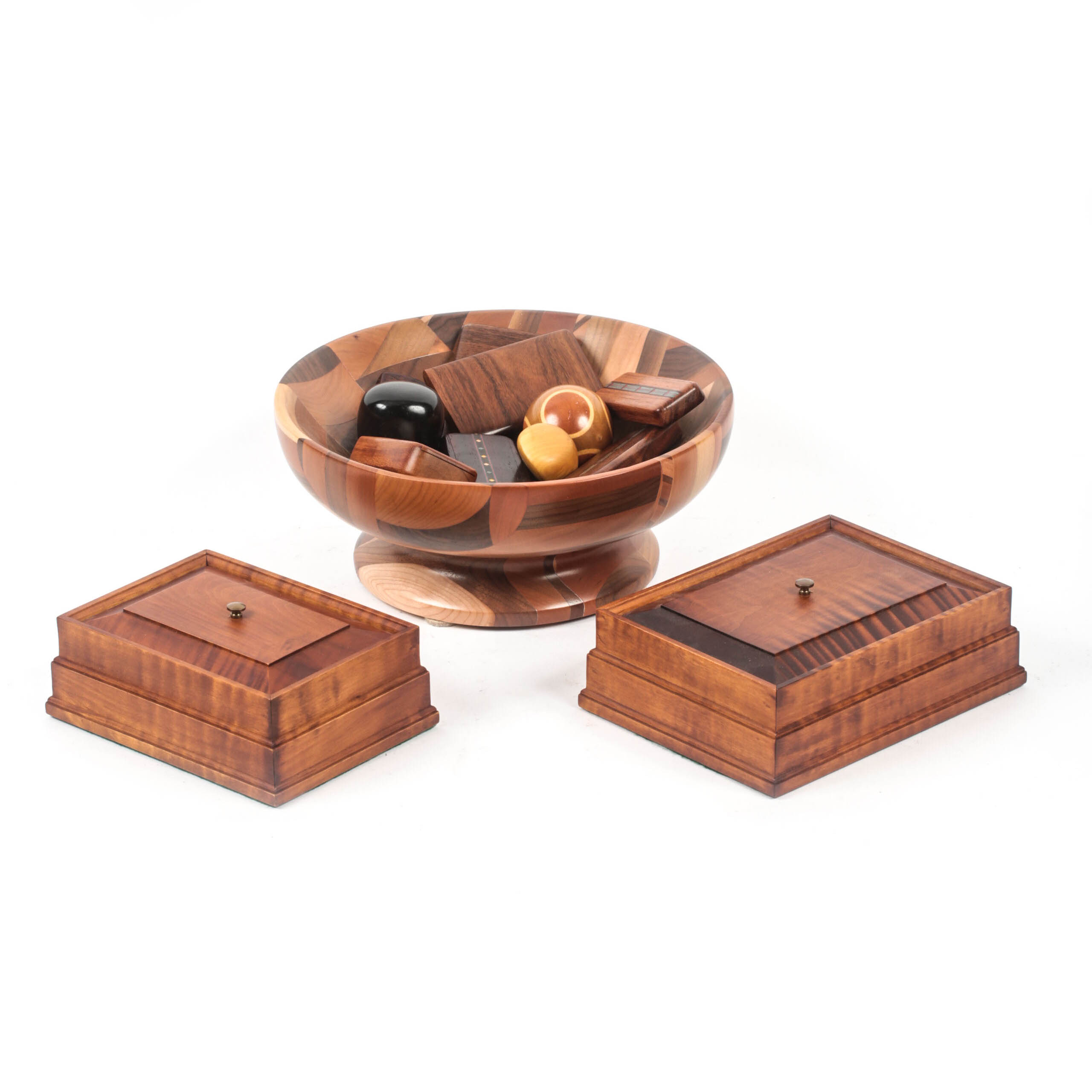 Decorative Wooden Containers and Décor