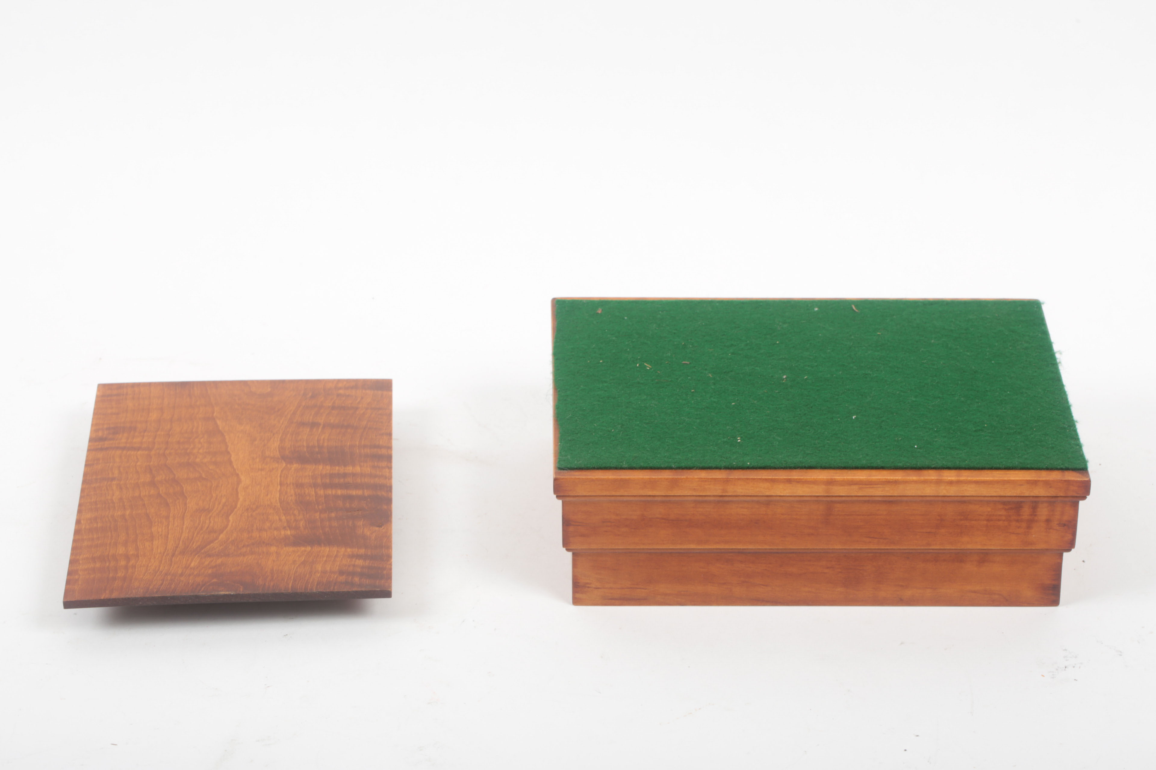 Decorative Wooden Containers and Décor