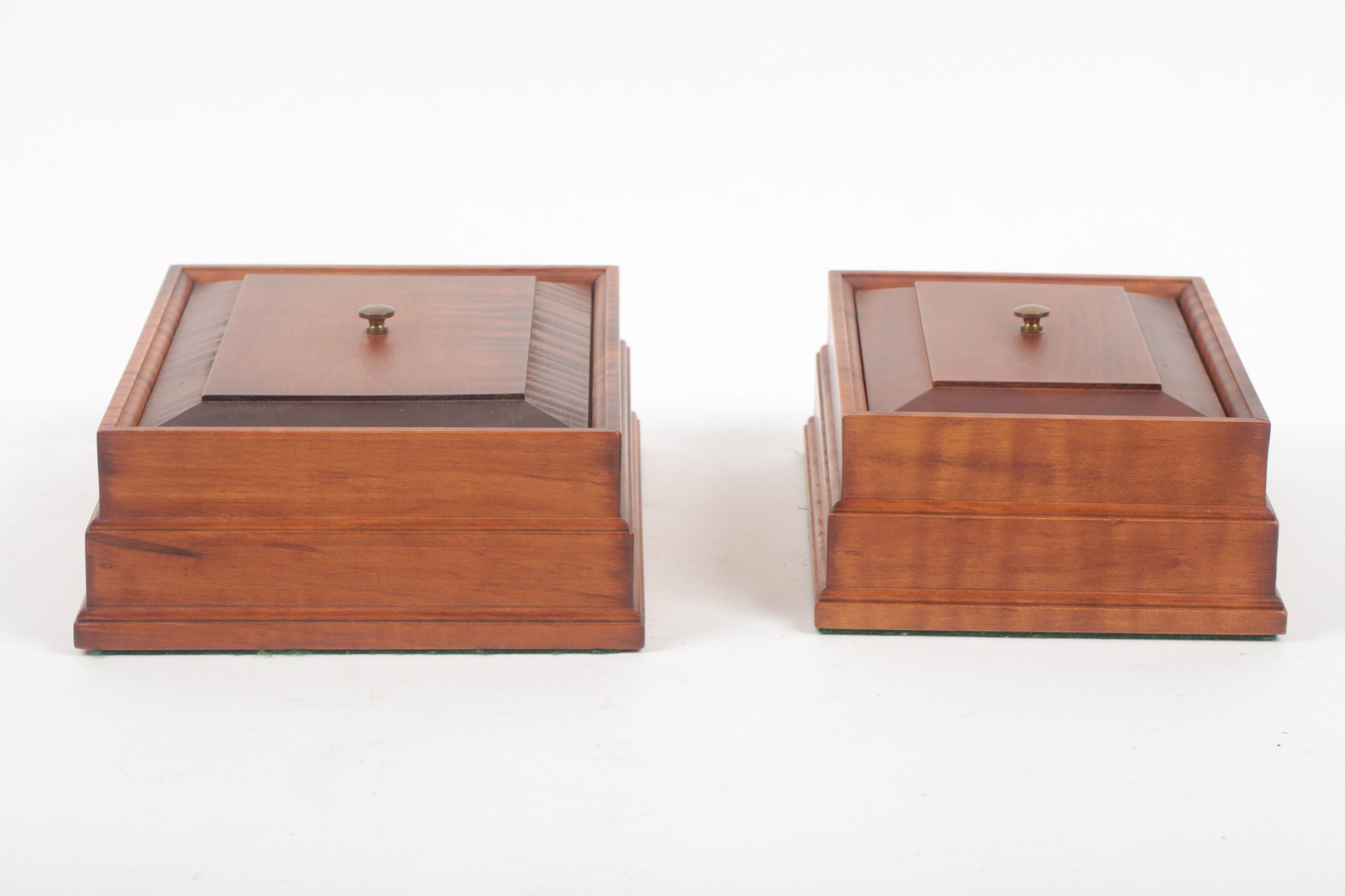 Decorative Wooden Containers and Décor