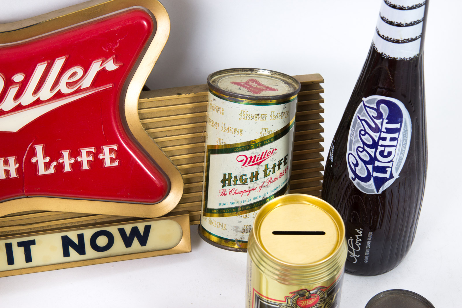 Vintage Miller Light Up Beer Signs and Related Decor