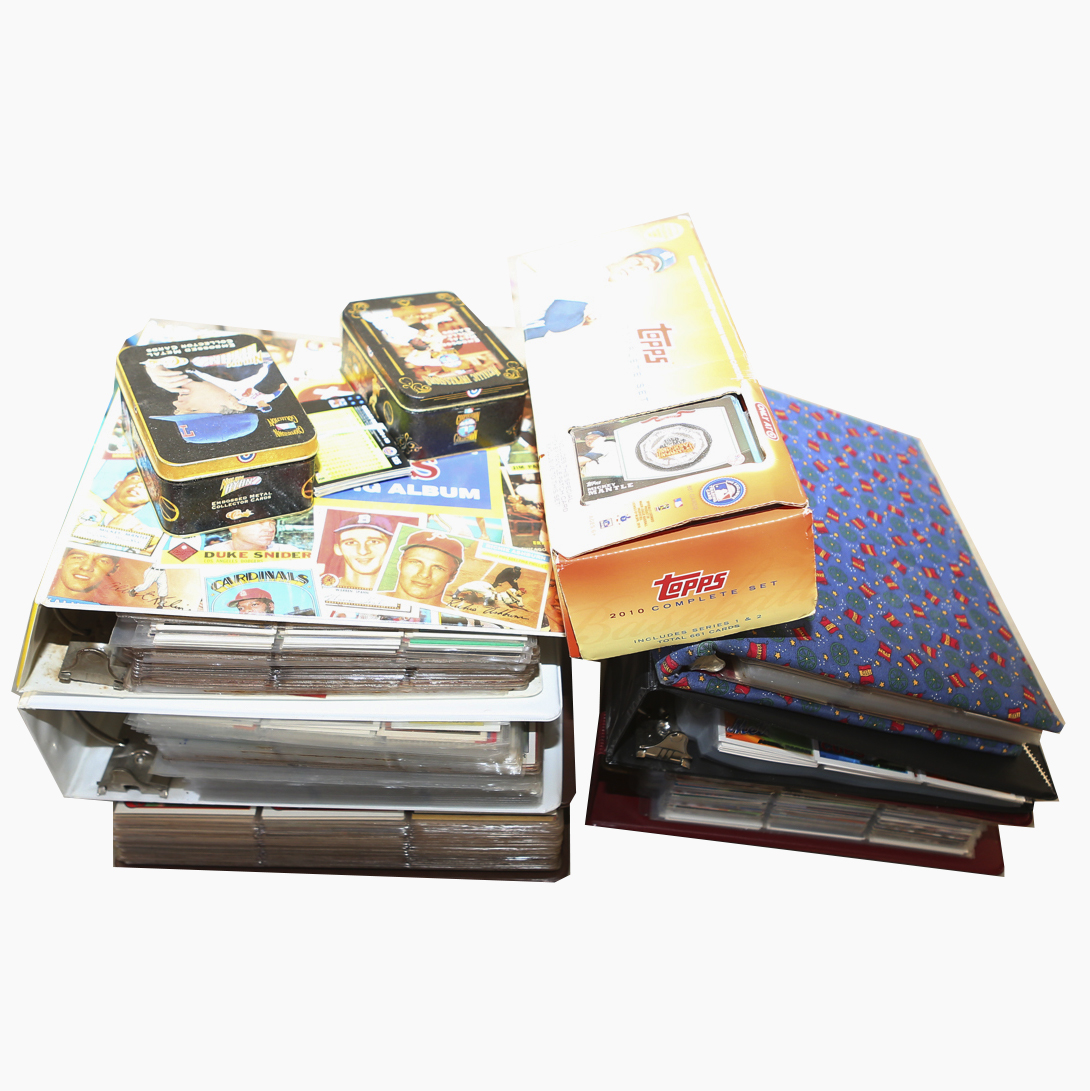 Large Collection of Baseball Cards