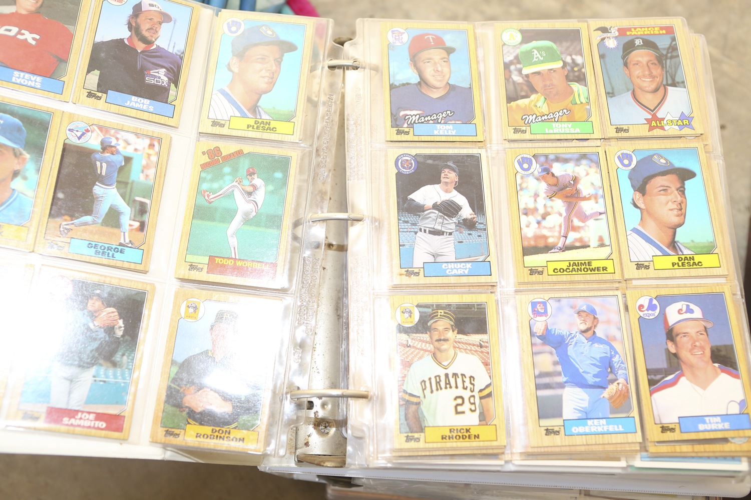 Large Collection of Baseball Cards