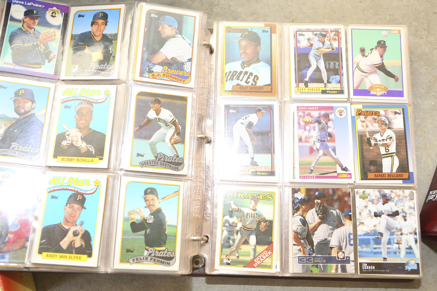 Large Collection of Baseball Cards