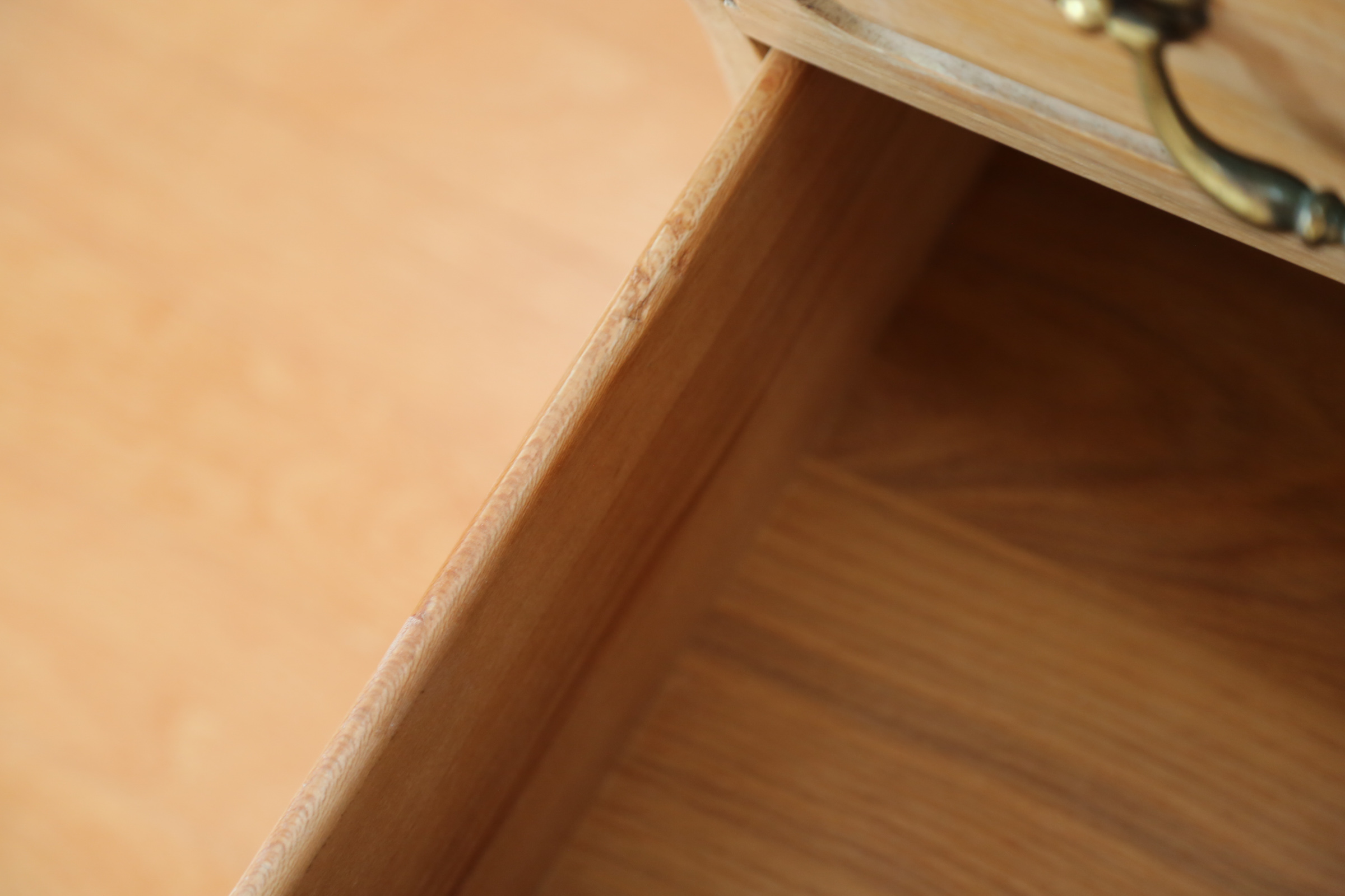 French Provincial Style White Oak Bombe Chest by Hickory White