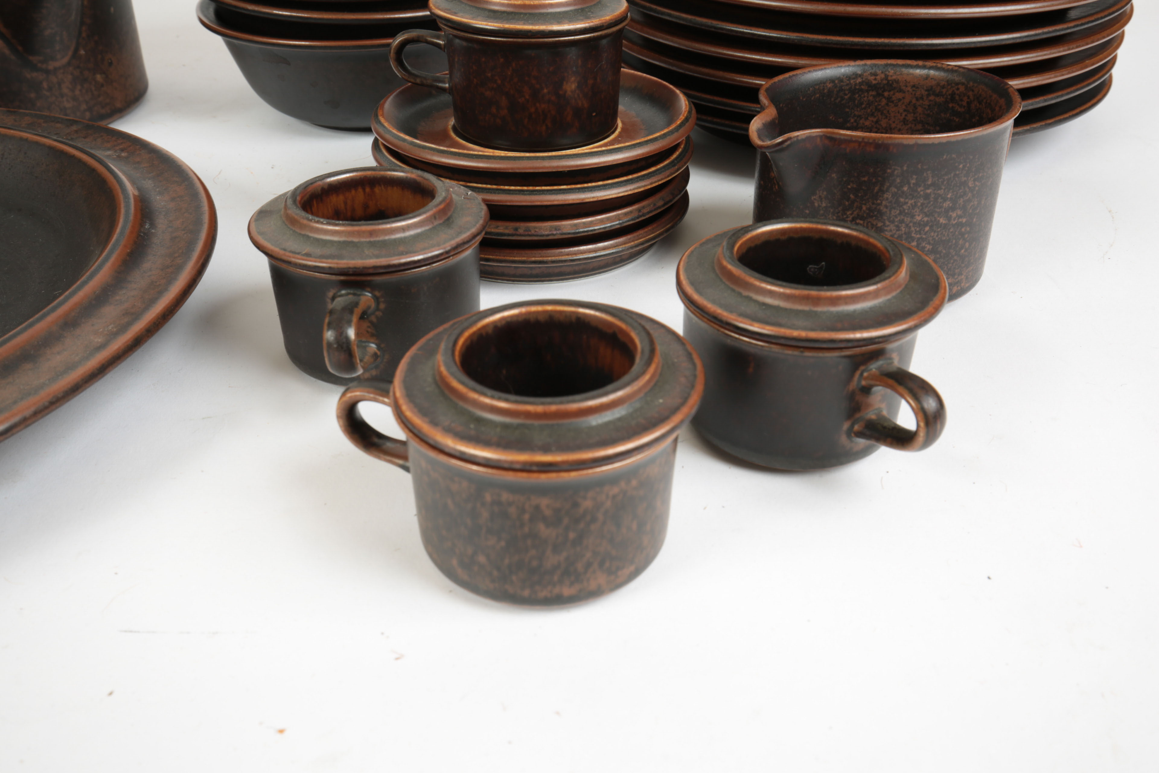 1960s Arabia Finish "Ruska" Stoneware