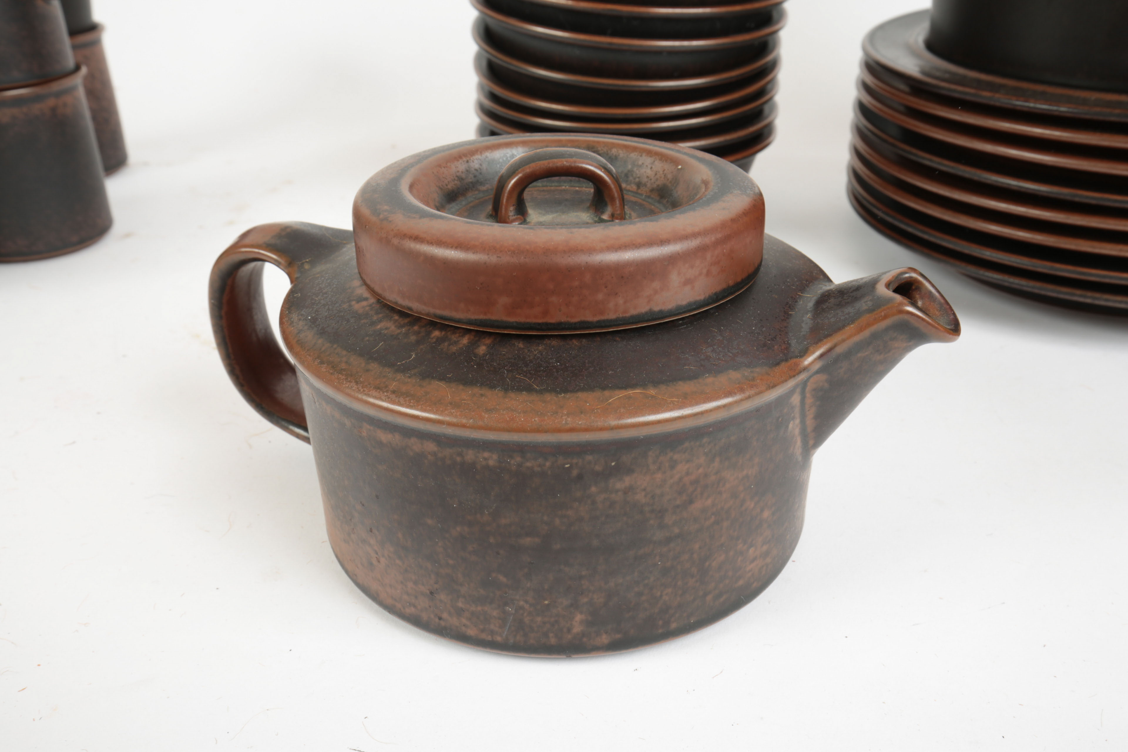 1960s Arabia Finish "Ruska" Stoneware